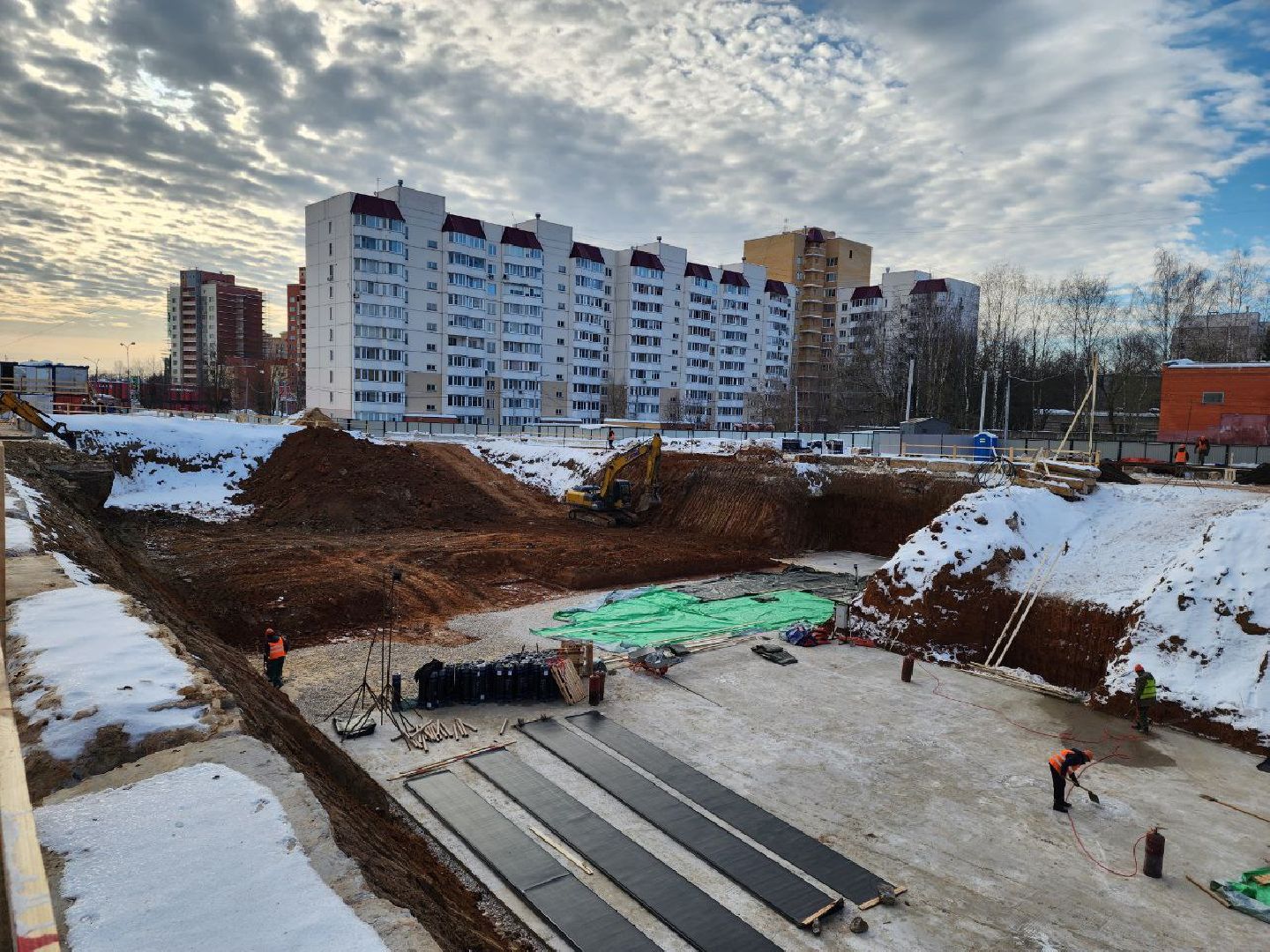 чехов, строительство, поликлиника, котлован, рабочие места,