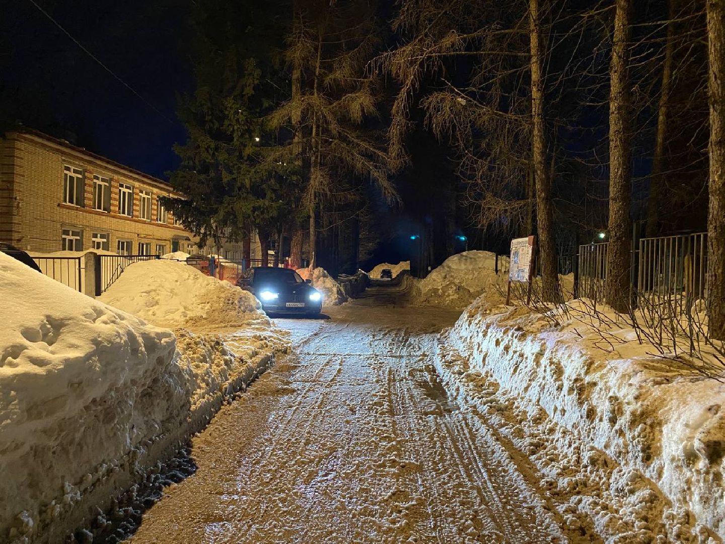 чехов, чехов-7, благоустройство, парковка, школа, выездная администрация,