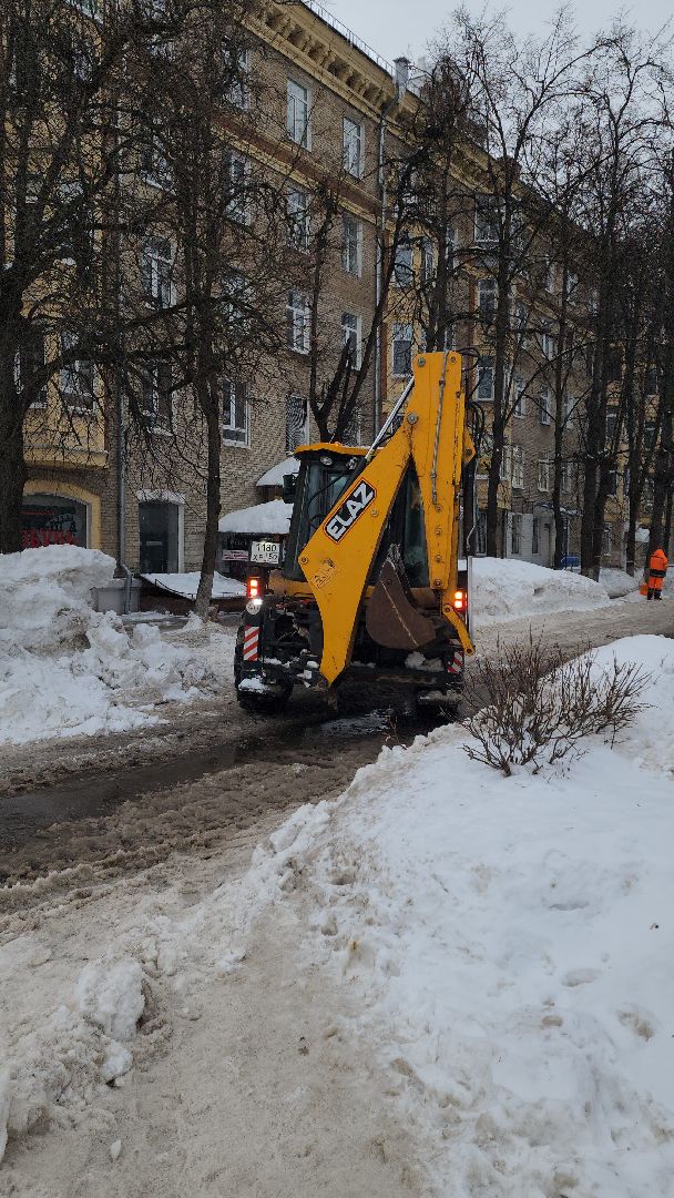 уборка снега, чистка дворов, чистка кровель, мбу городское хозяйство, Алексей Никитин, ук наукоград,