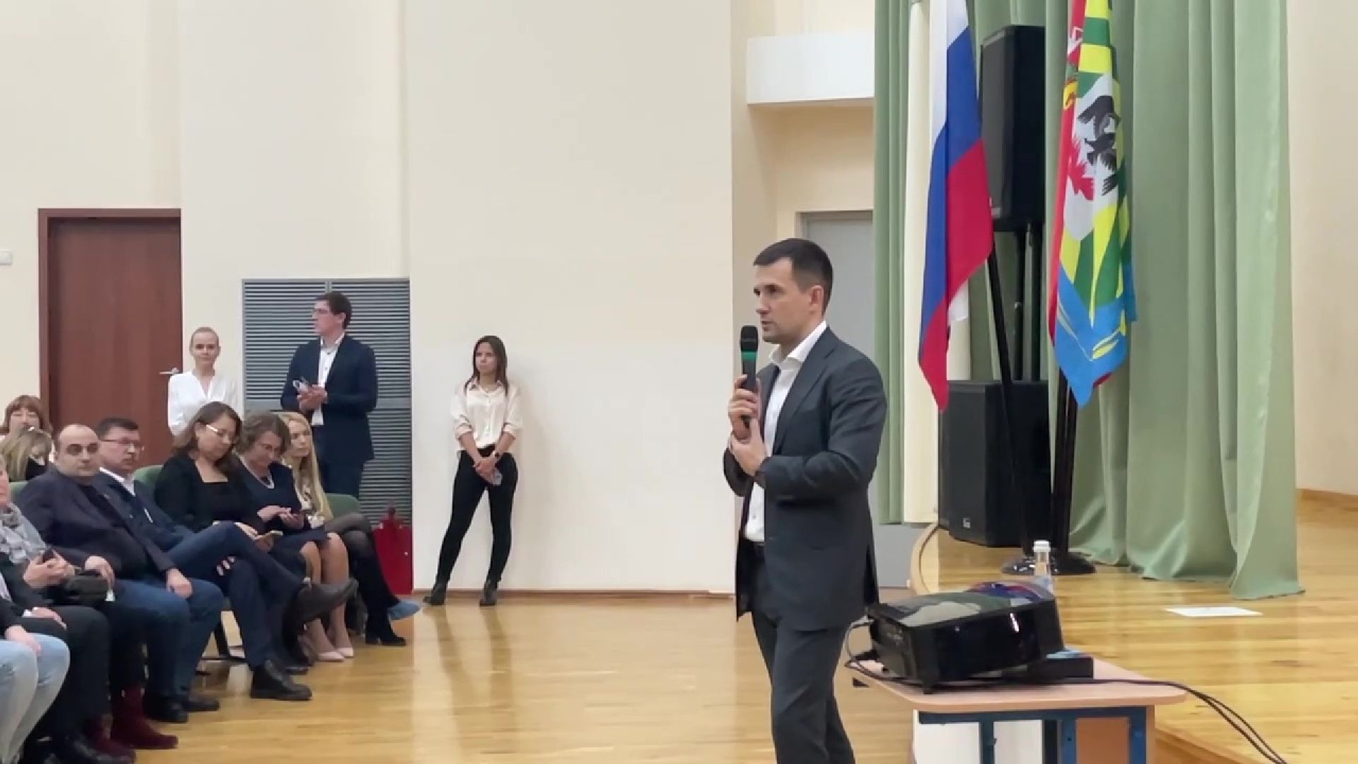 ленинский городской округ, деревня сапроново, выездная администрация, вопросы, оовтеты, расширение дороги, улица Калиновая,