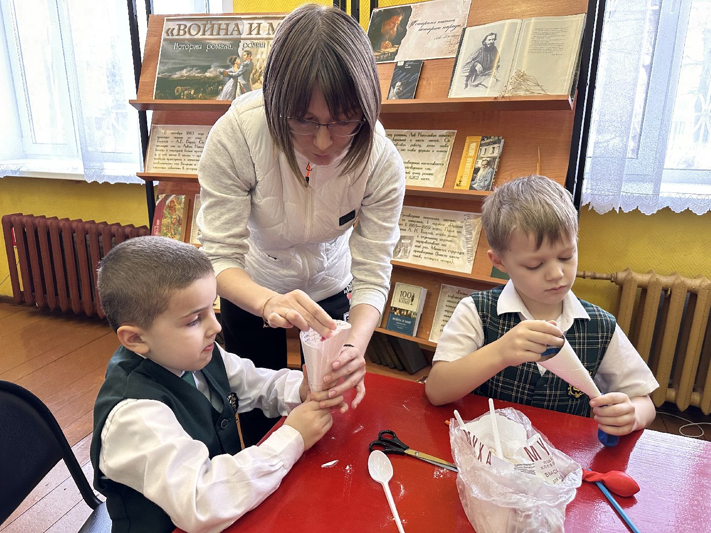 Клин, общество, дети, библиотеки, день оптимиста,