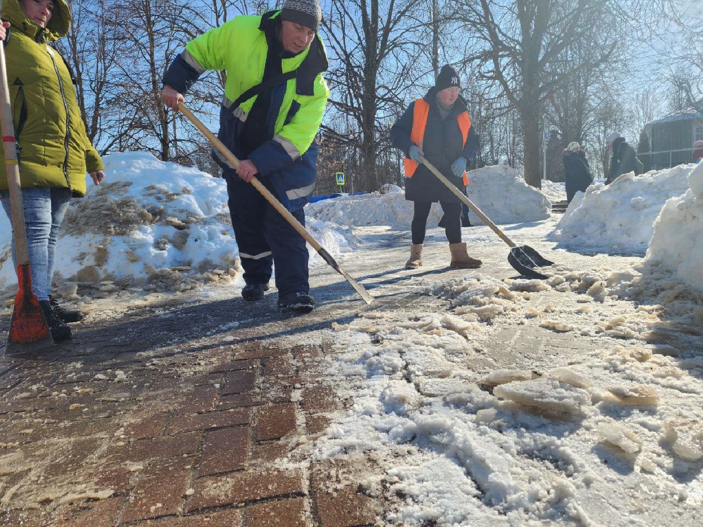 Пущино, уборка снега,