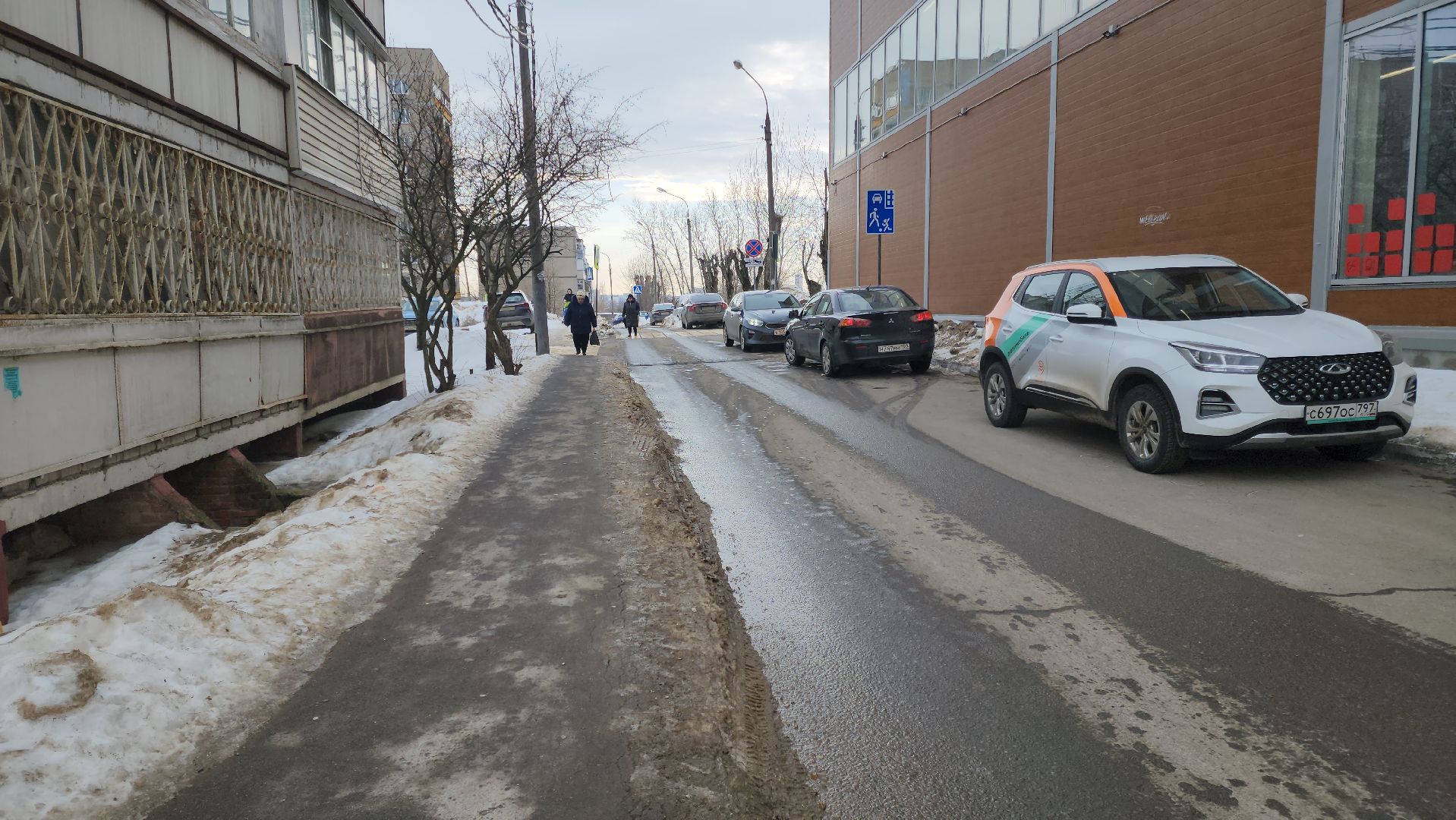 Подольск, Дорожные знаки, выездная администрация, остановка запрещена,