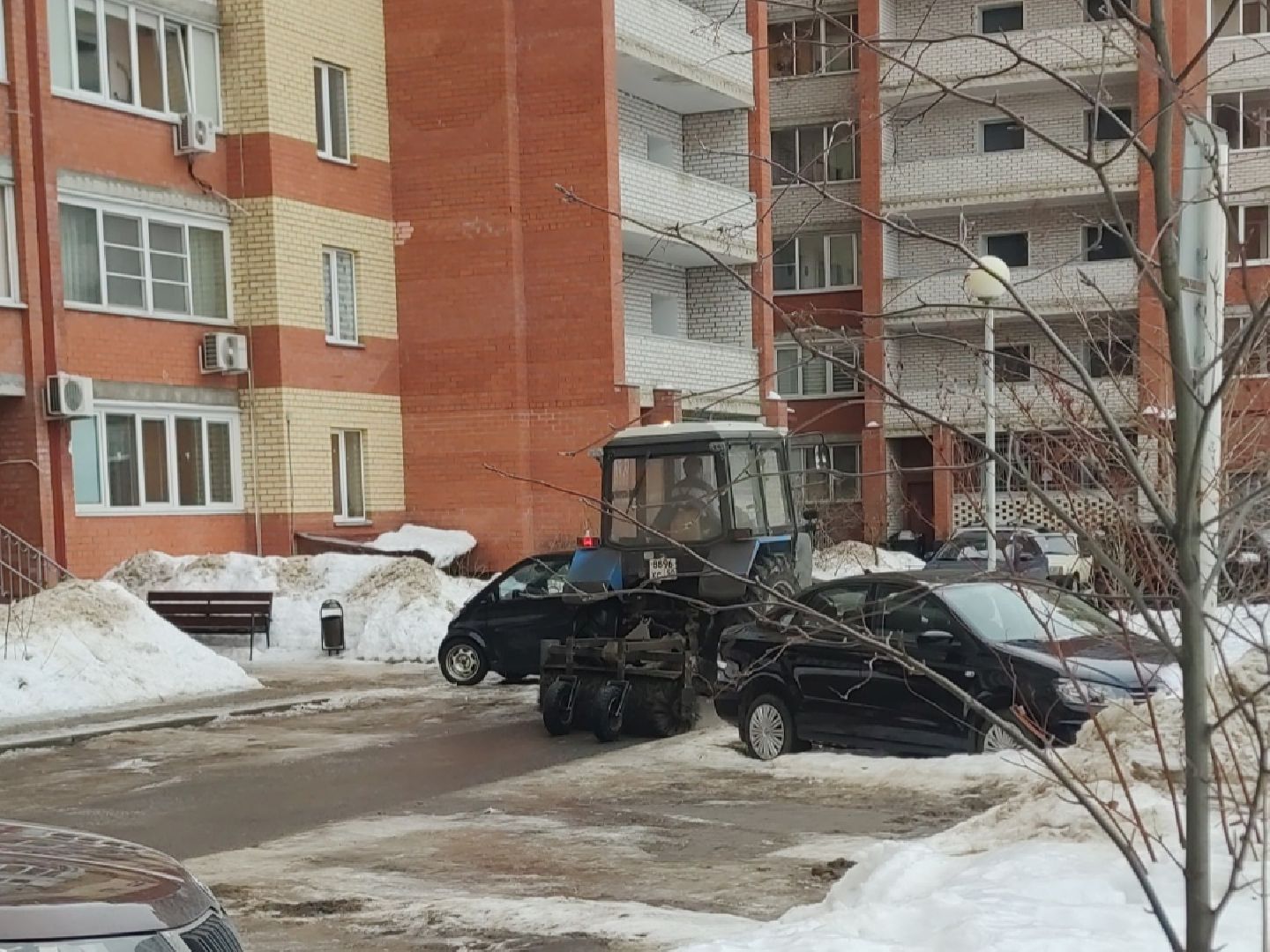 ЖКХ, Уборка города, Трактор, Коммунальная техника, Коммунальные службы, Дубна,