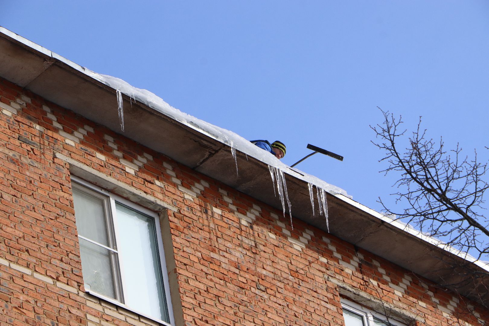 Снег и наледь, Серебряные Пруды, ЖКХ,