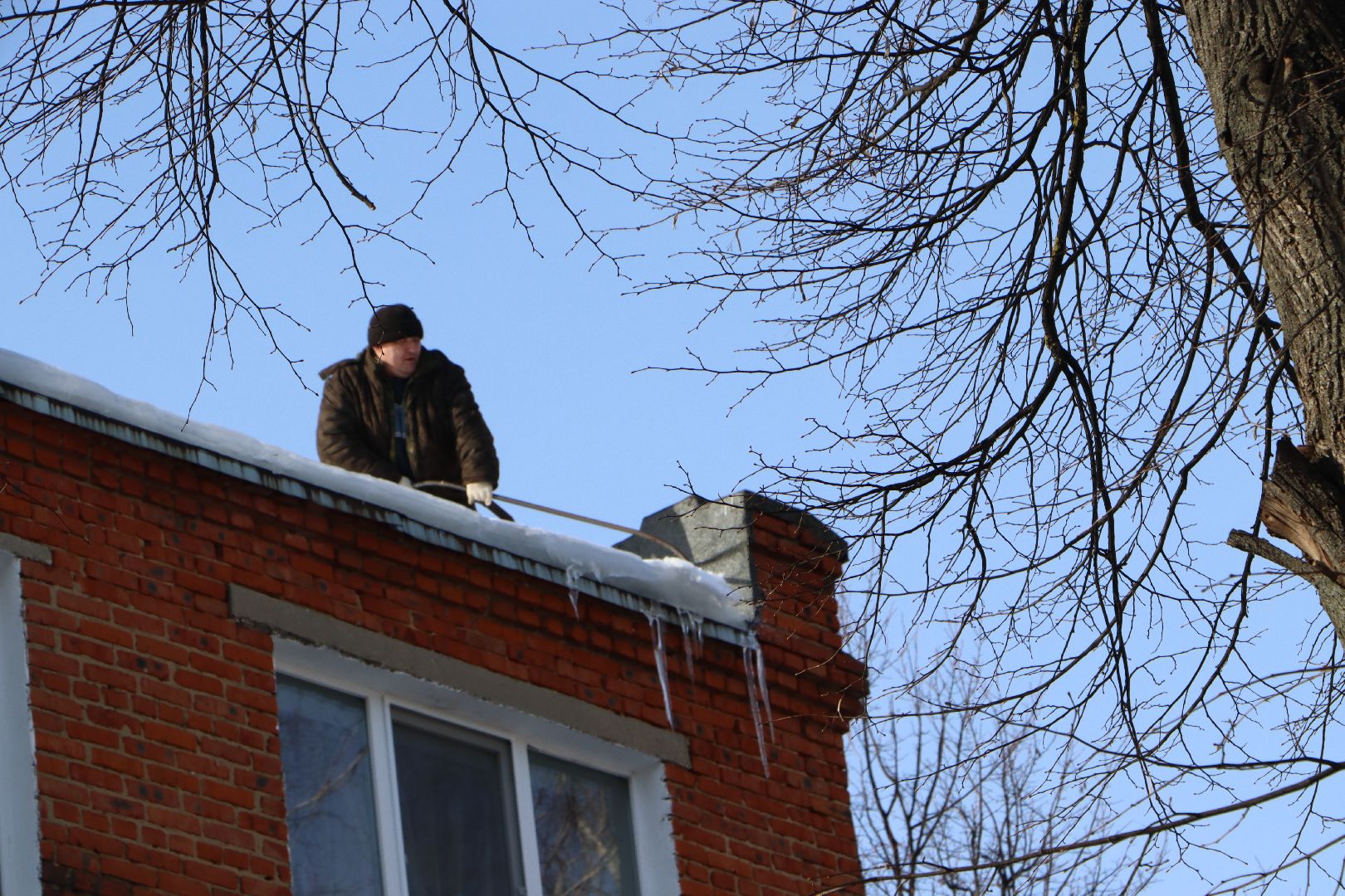 Снег и наледь, Серебряные Пруды, ЖКХ,