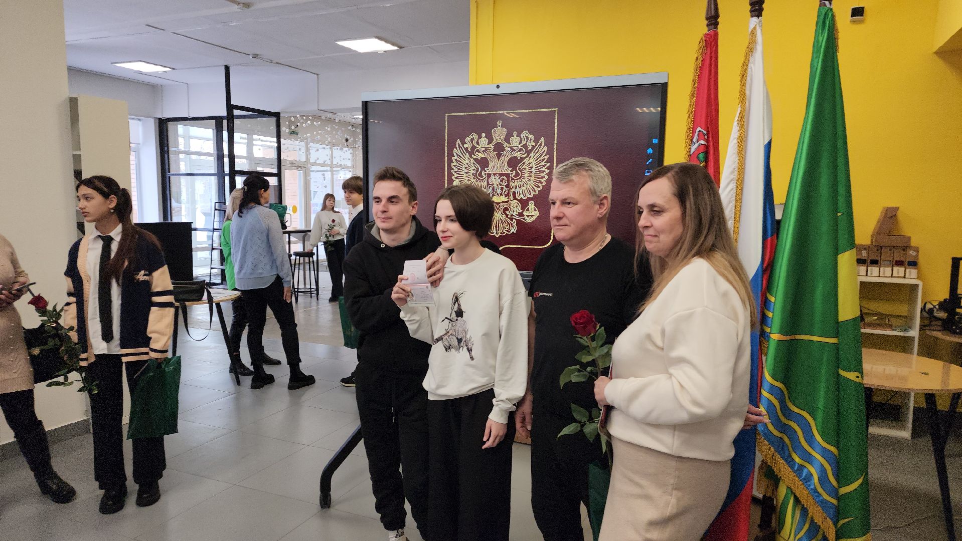 шатура, вручение паспортов, библиотека, паспорт гражданина рф, церемония награждения,