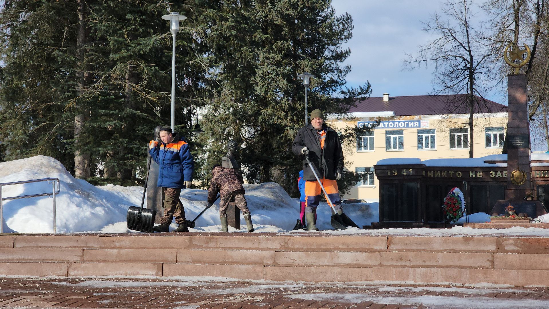 площадь революции, руза, весна, улицы города, рузский городской округ, московская область, подмосковье,