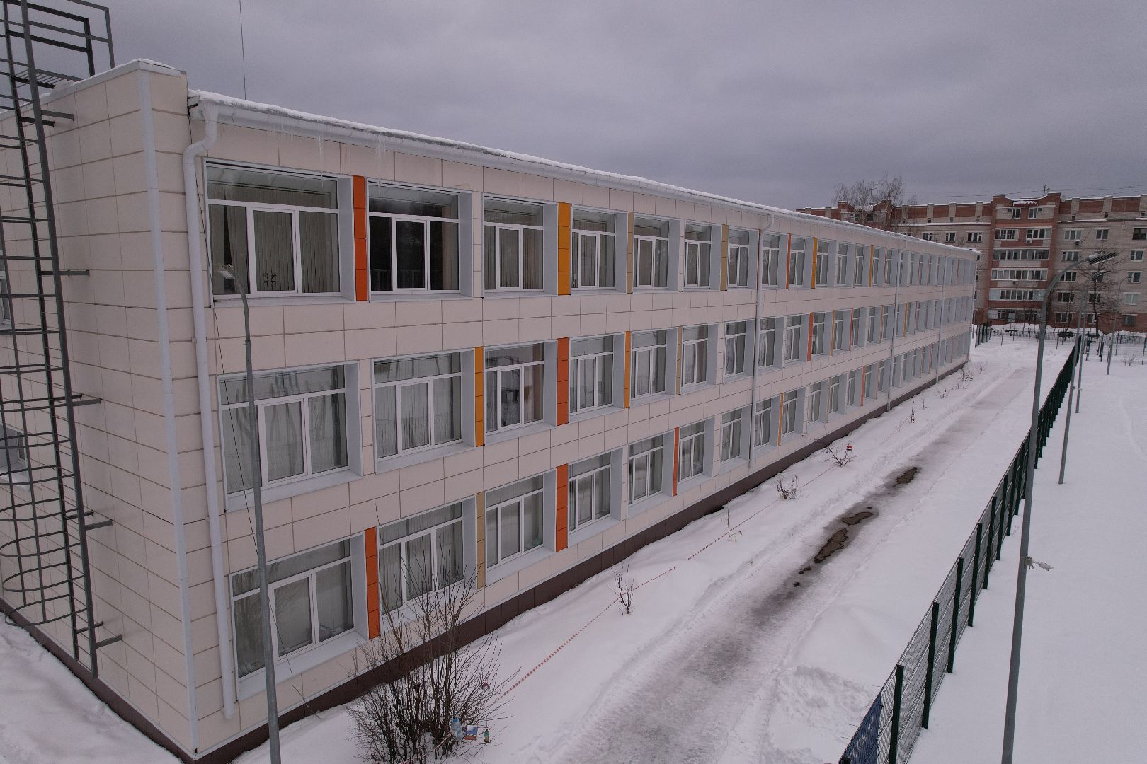 видео с коптера, школа, образование,