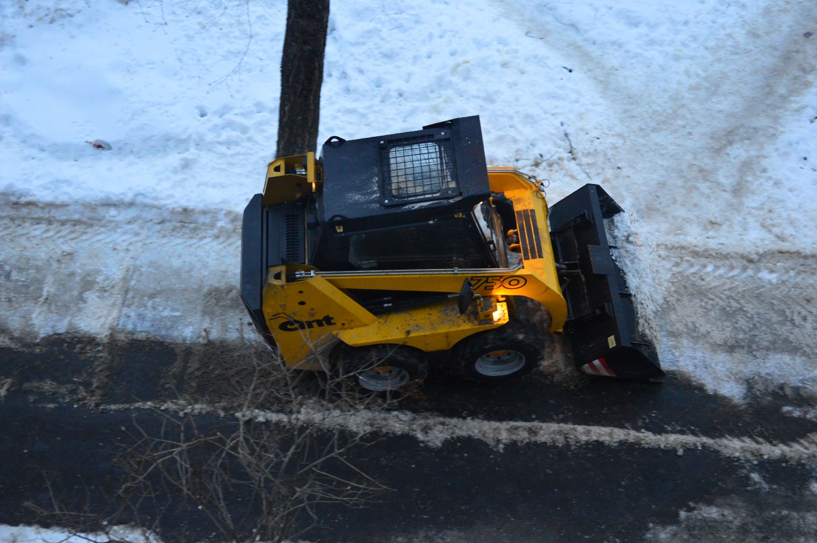 гололед, гололедица, шатура, жкх и благоустройство, жкх подмосковье, дороги подмосковья, дворы, уборка снега и наледи,