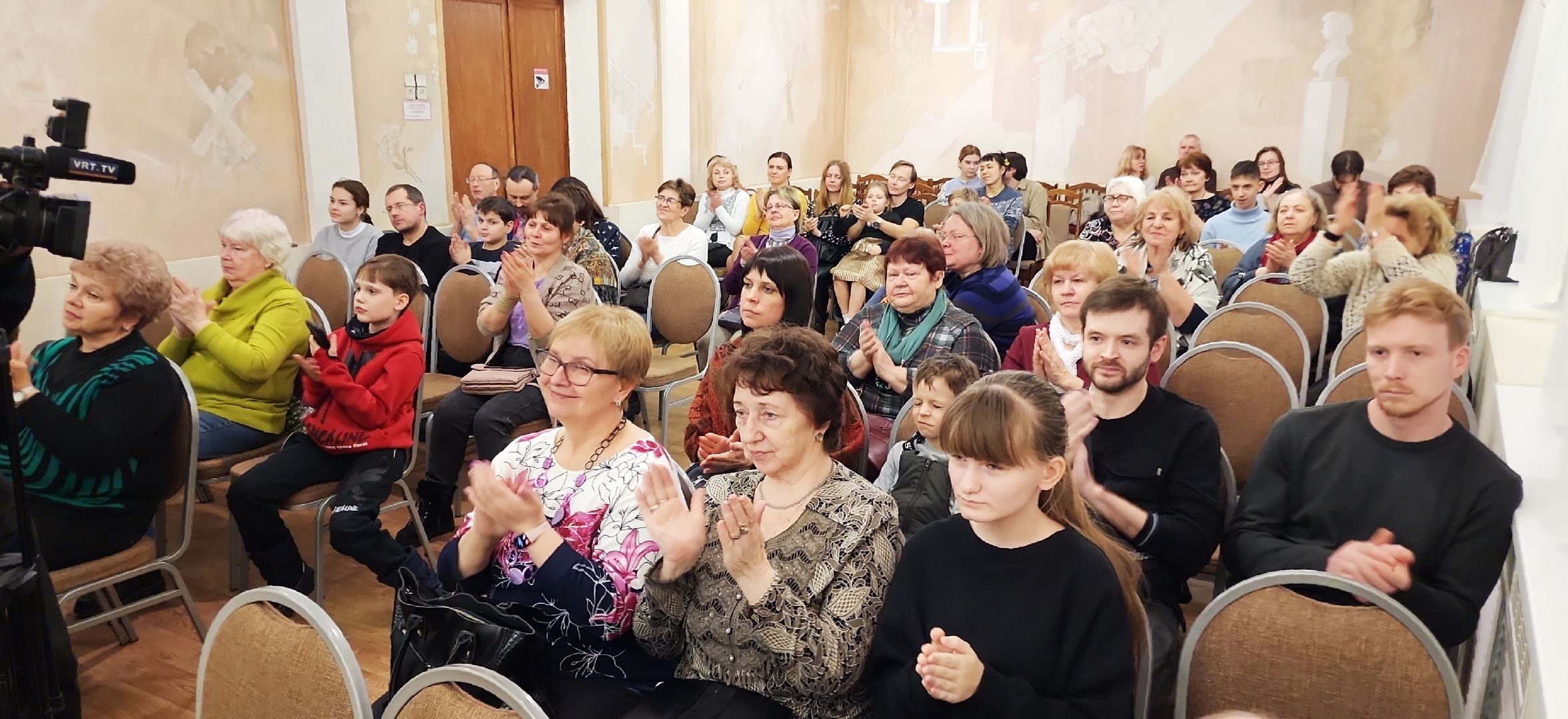 электросталь, мой город, жители города, культура, культура подмосковья, концерт, гитарист, гитара, детская музыкальная школа,