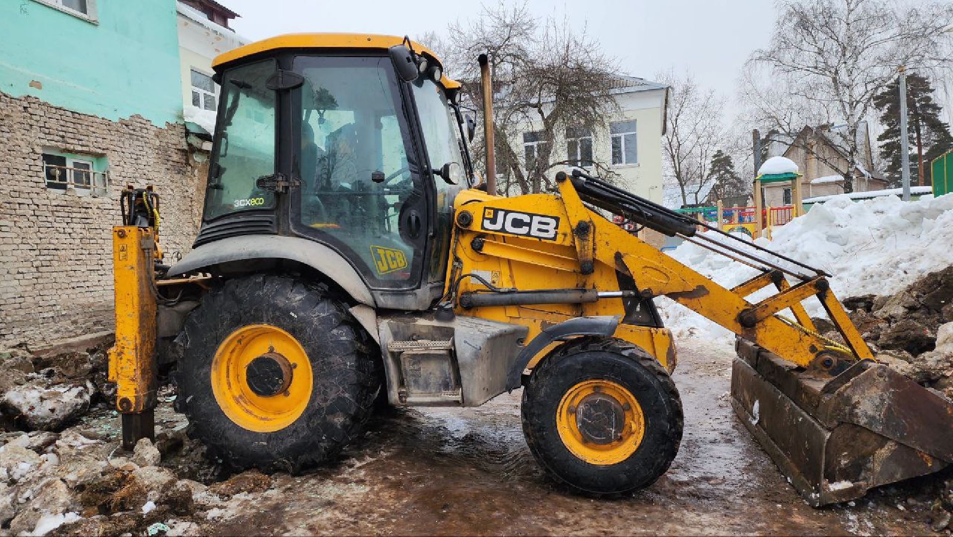 Люберцы, поселок Томилино, строители, школа, капитальный ремонт,