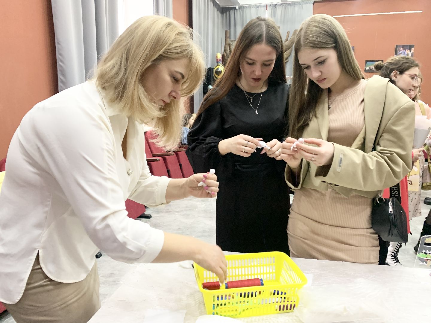 Балашиха, Подмосковье, Весенний женский форум, 8 марта,