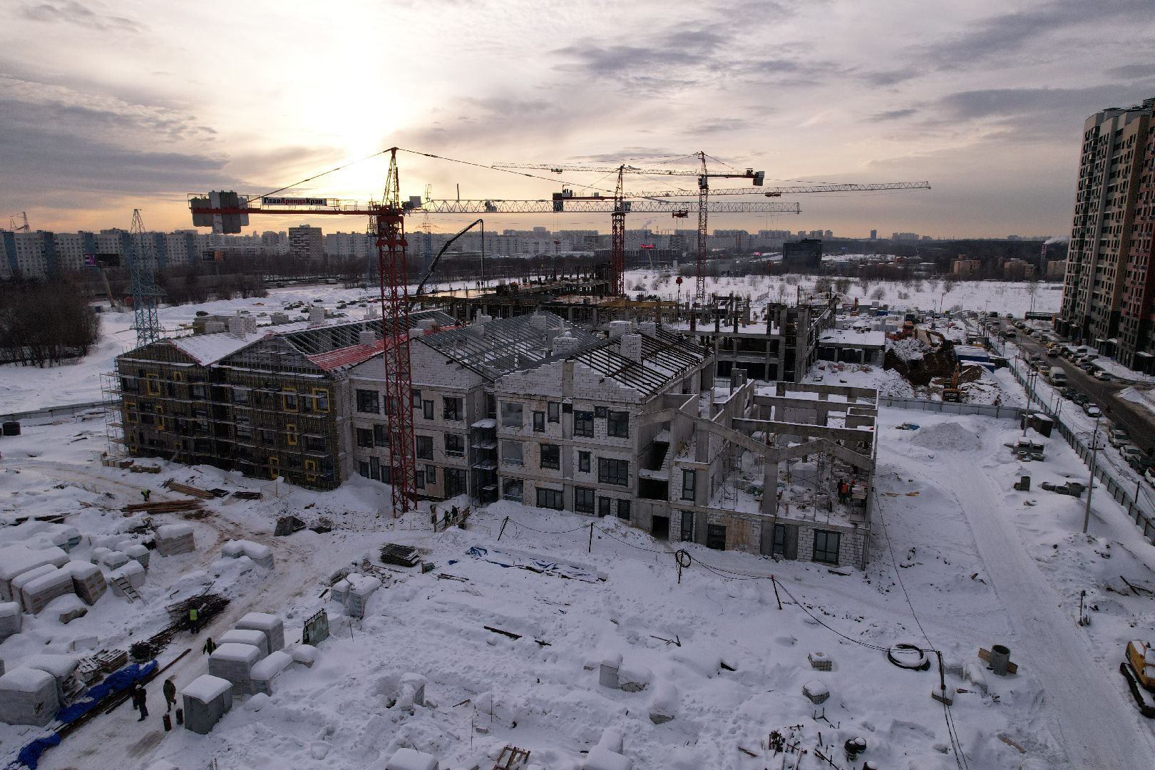 видео с коптера, детсад, строительство,