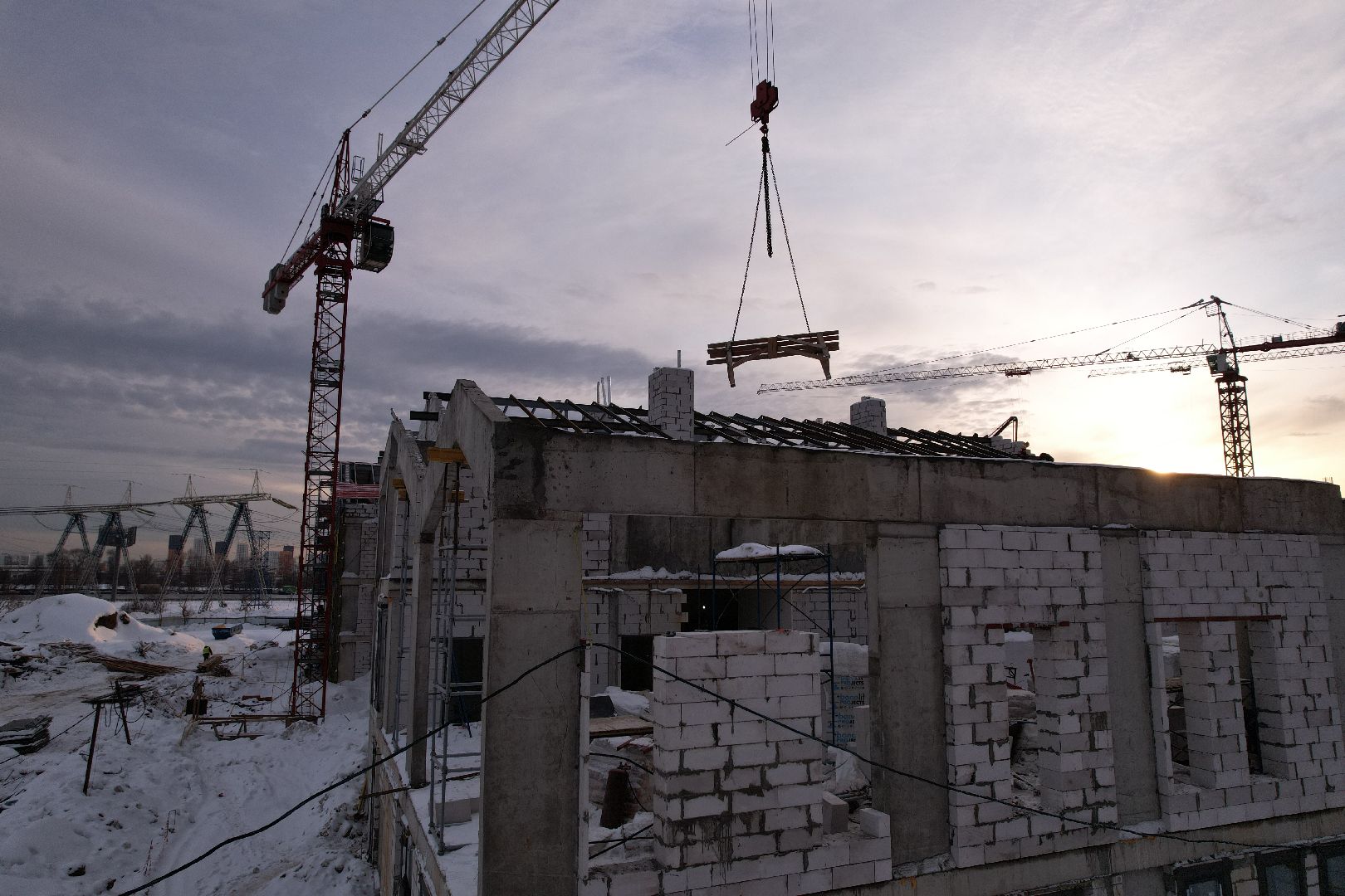 видео с коптера, детсад, строительство,