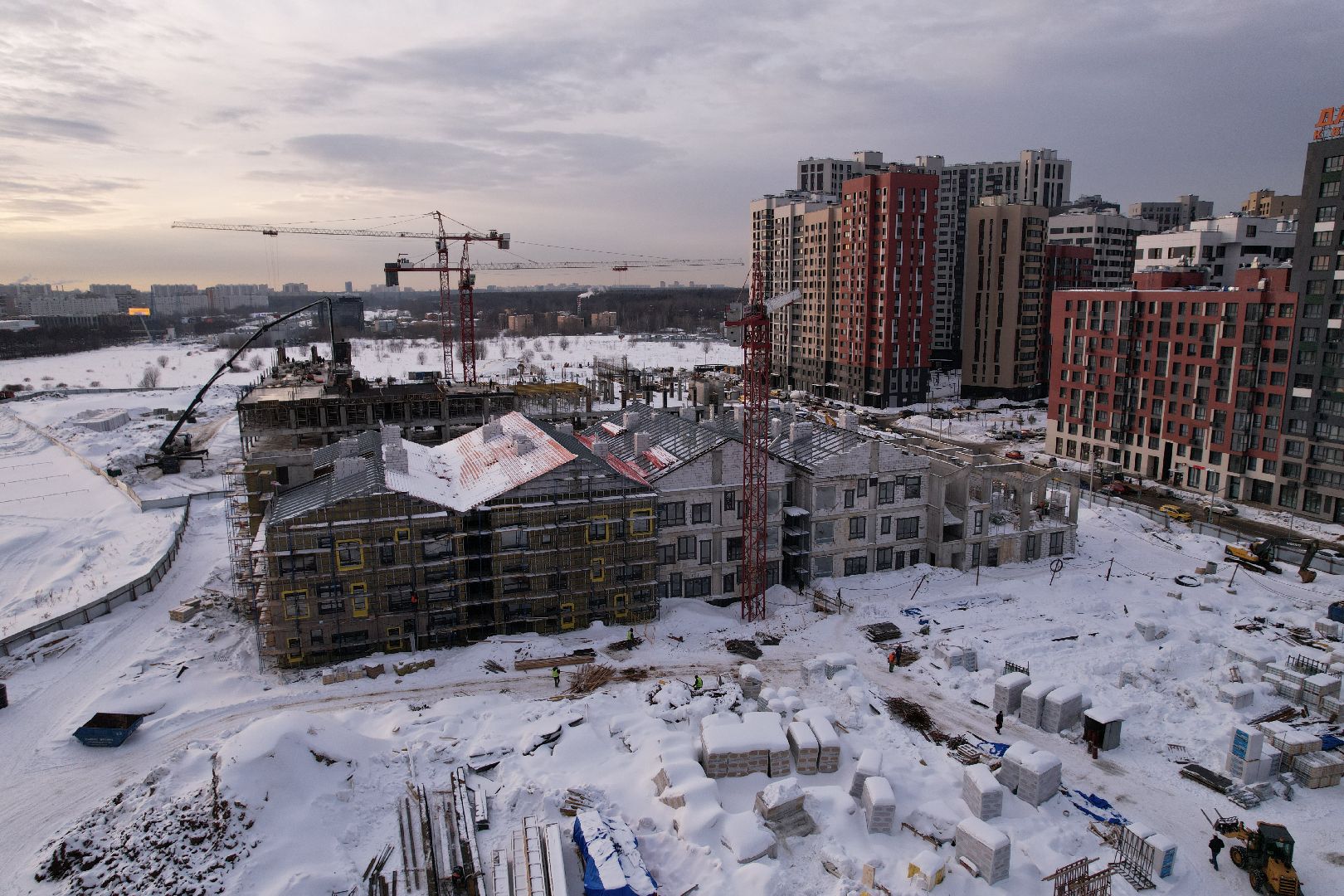 видео с коптера, детсад, строительство,