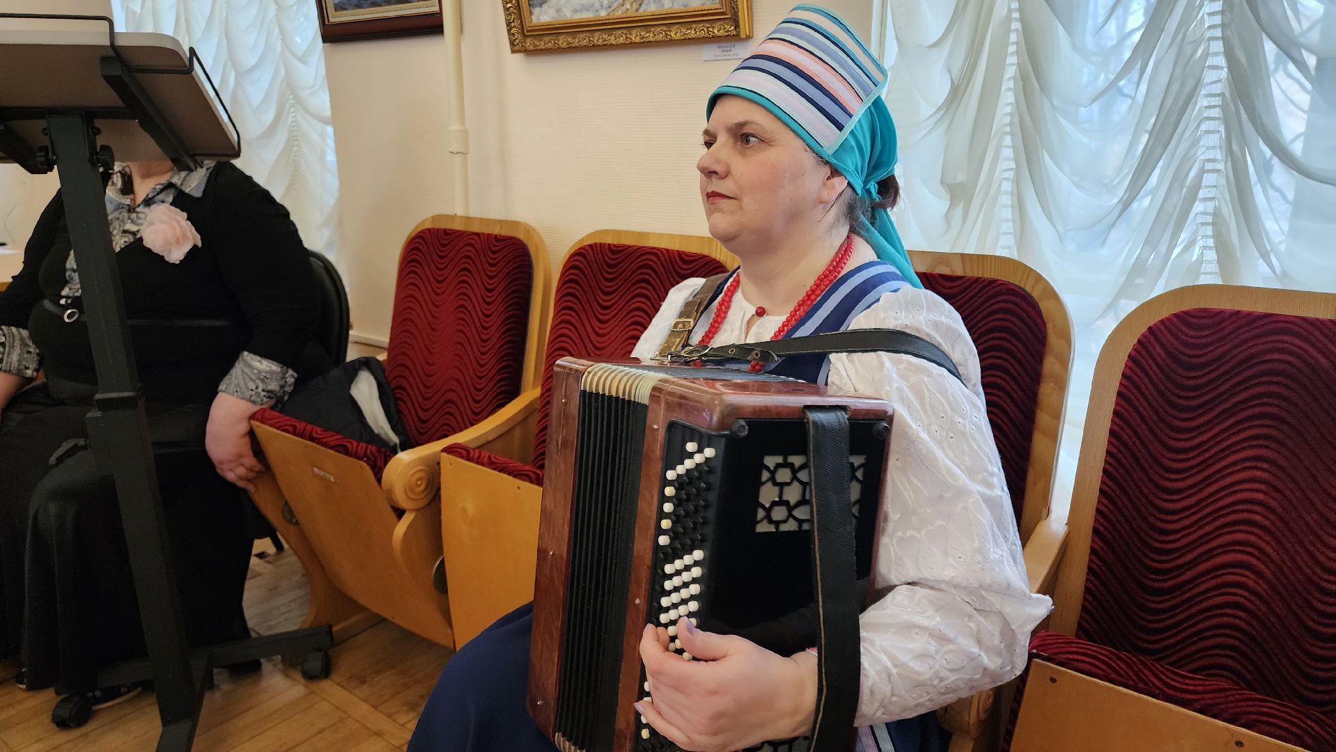 кашира, краеведческий музей, среднее поочье, каменный век, эволюция моды, выставка, народный костюм, реконструкция,