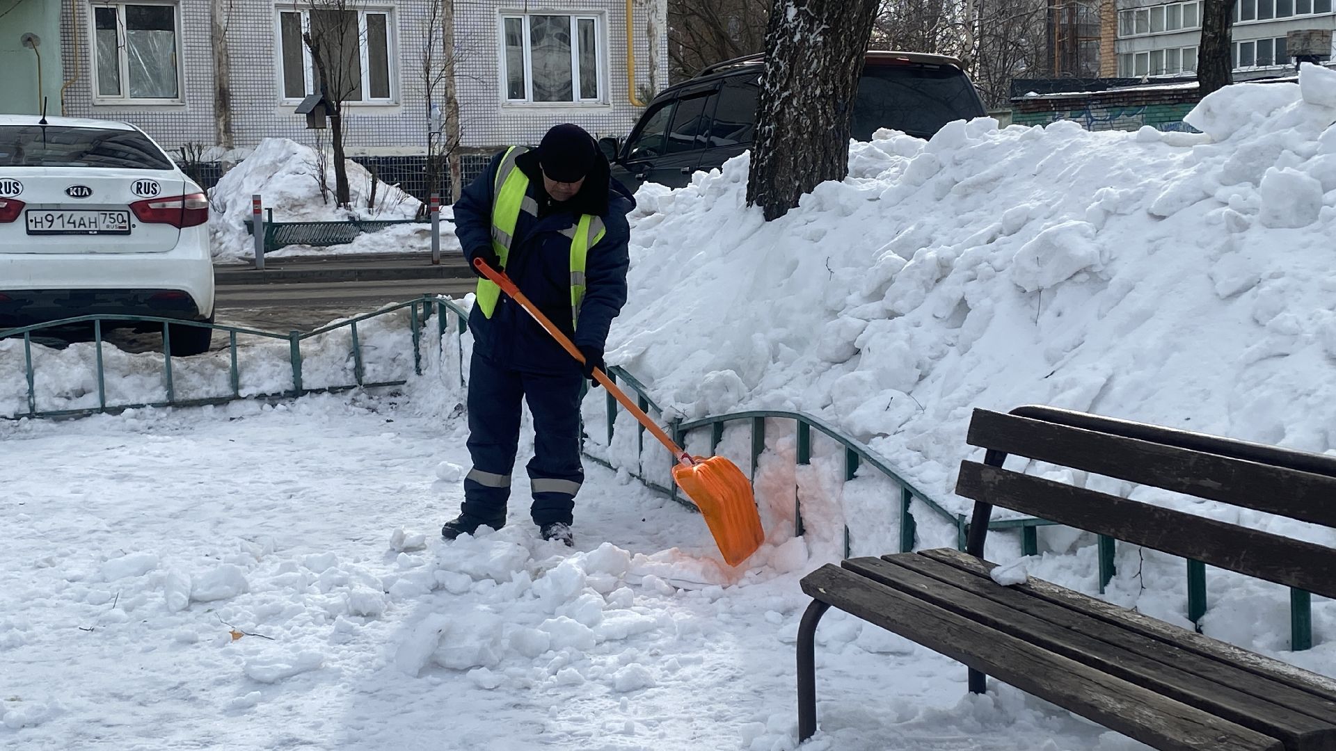 уборка города, уборка льда, уборка от снега, детские площадки, ленинский городской округ,