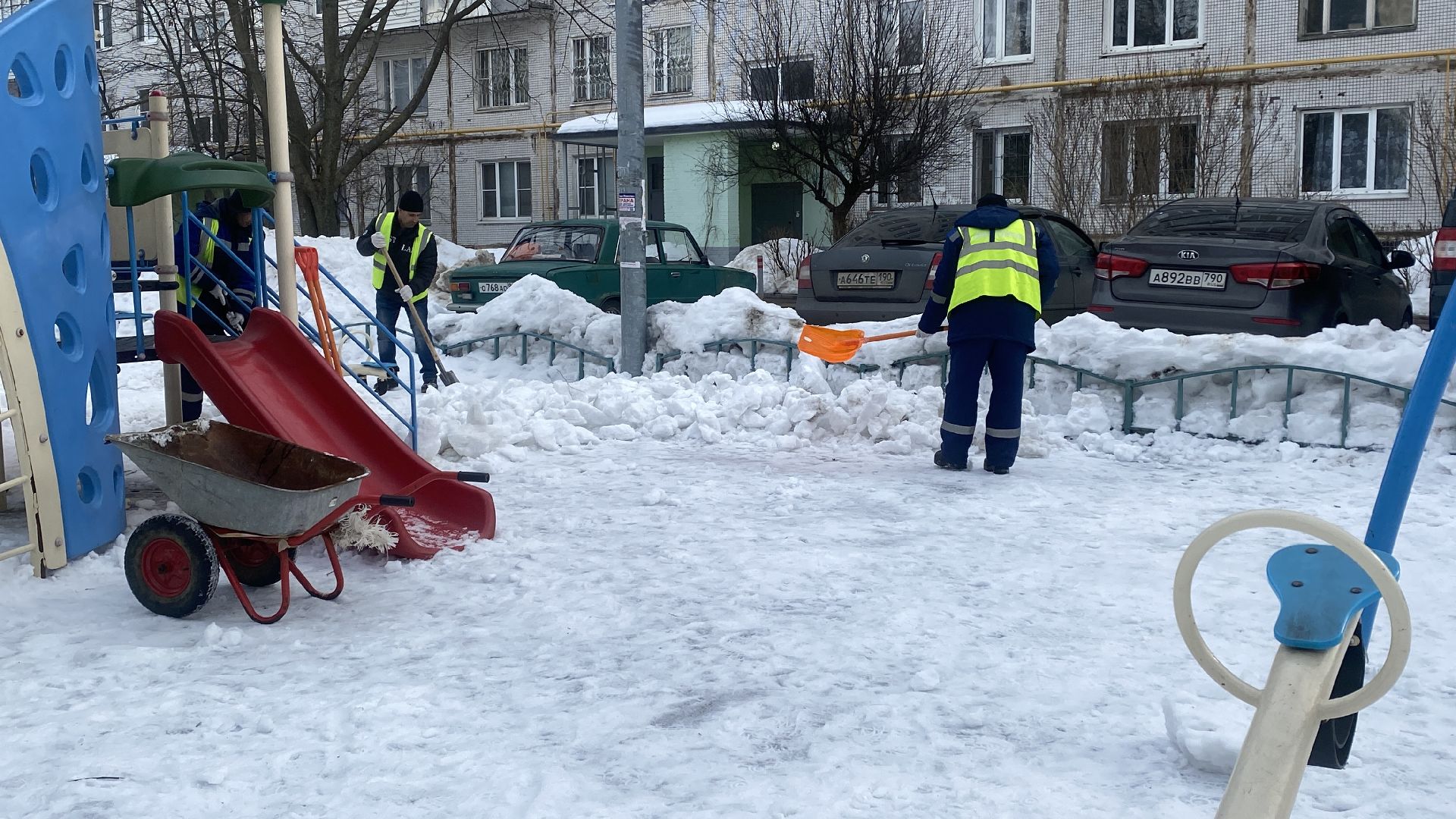 уборка города, уборка льда, уборка от снега, детские площадки, ленинский городской округ,