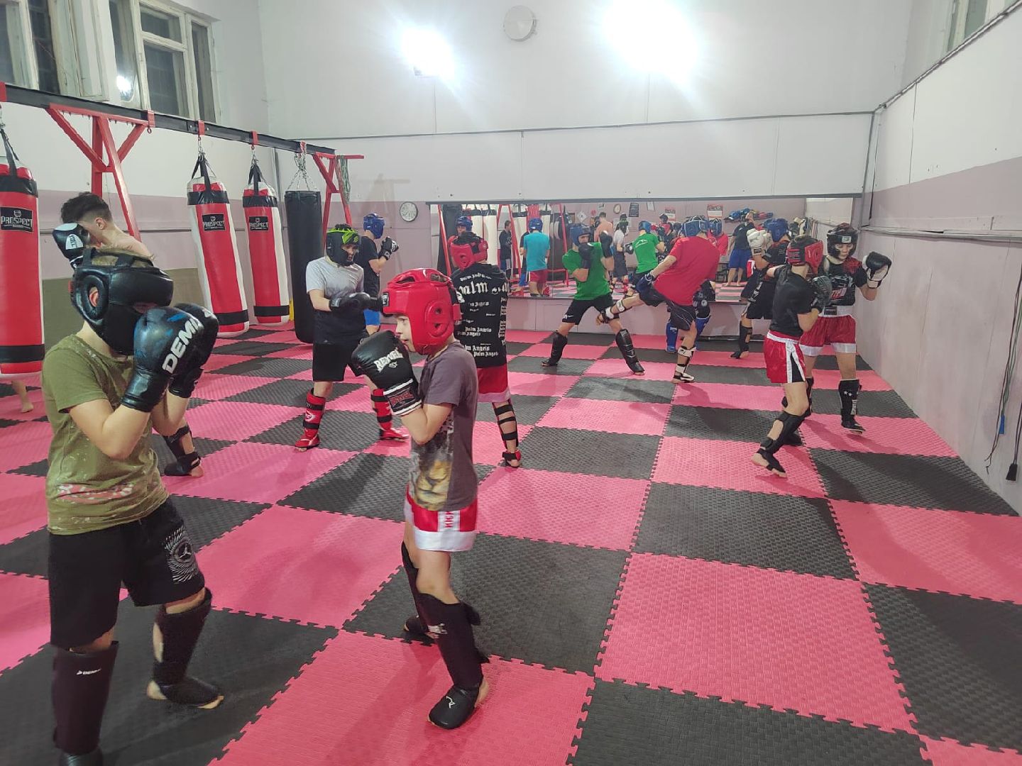 кикбоксинг, фулл контакт, Сергей Прусов, ЦЕ Штурм, Захар Лапенков, Александр Росихин, Таисия Настечик,