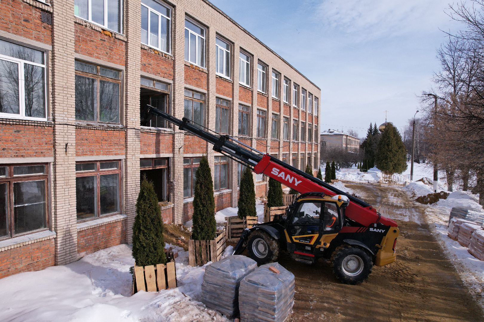 видео с коптера, школа, ремонт,