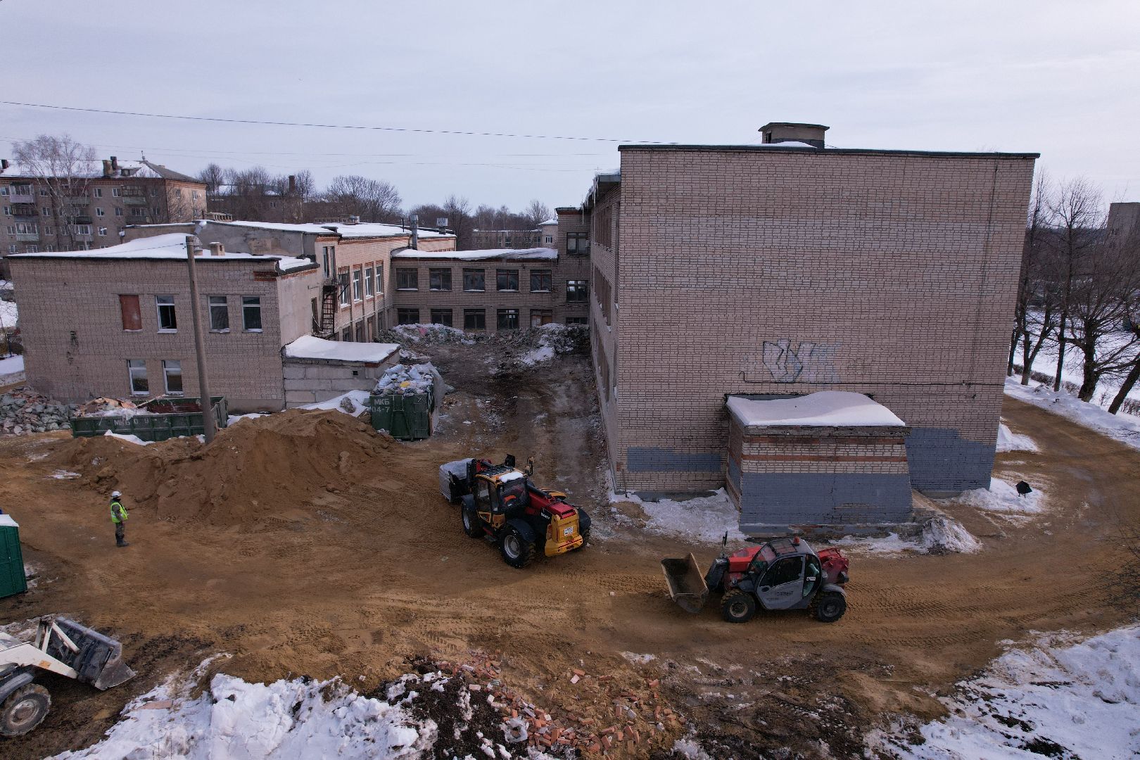видео с коптера, школа, ремонт,
