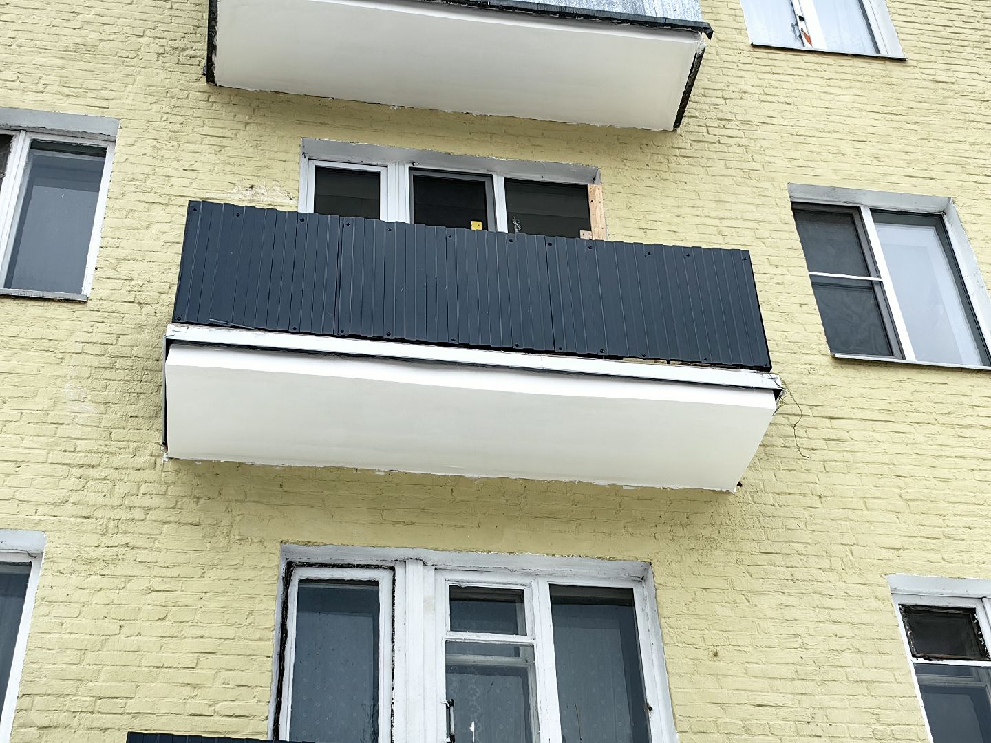 ЖКХ, благоустойство, жилой дом, ремонт, балкон,