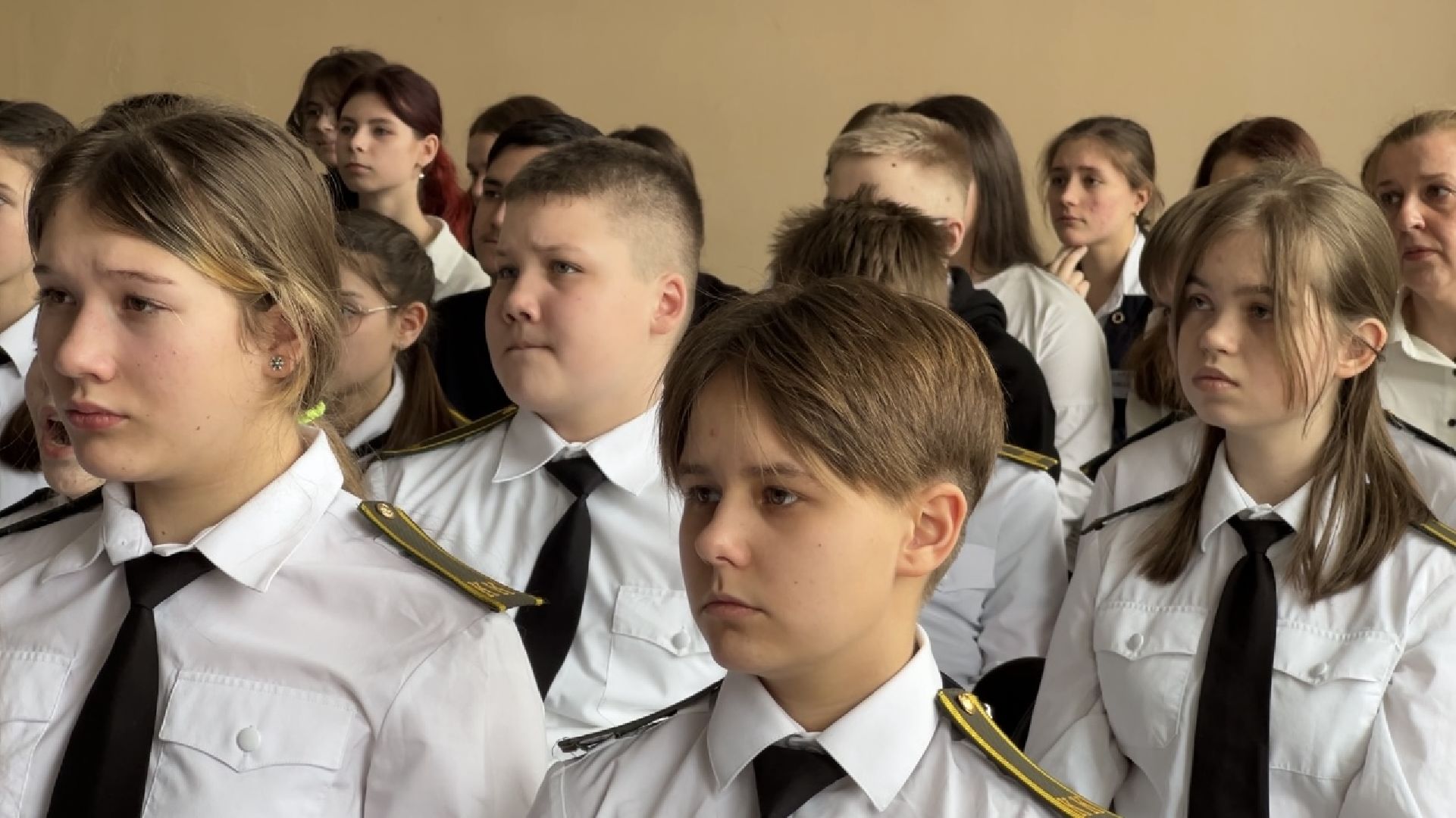 химки, образование, парта героя,школа,