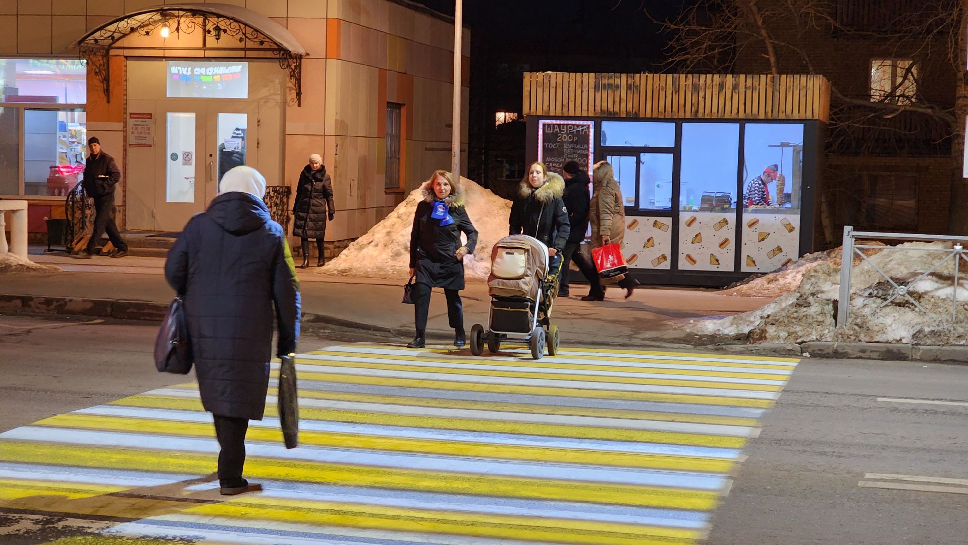 светофор, пешеходный переход, проекционный пешеходный переход,