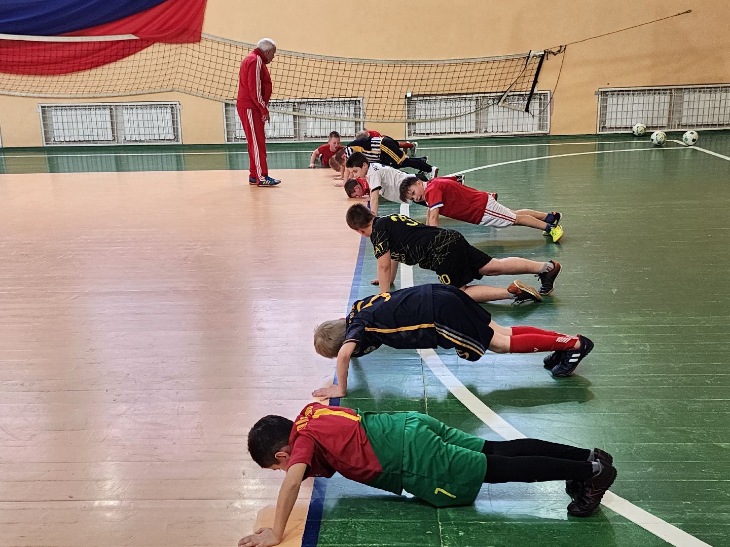 тренер по футболу, детский спорт,