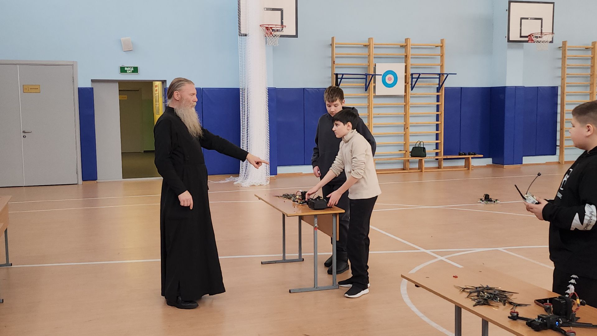 серпухов, поселок большевик, дашковская школа, кружок БПЛА, дроны,