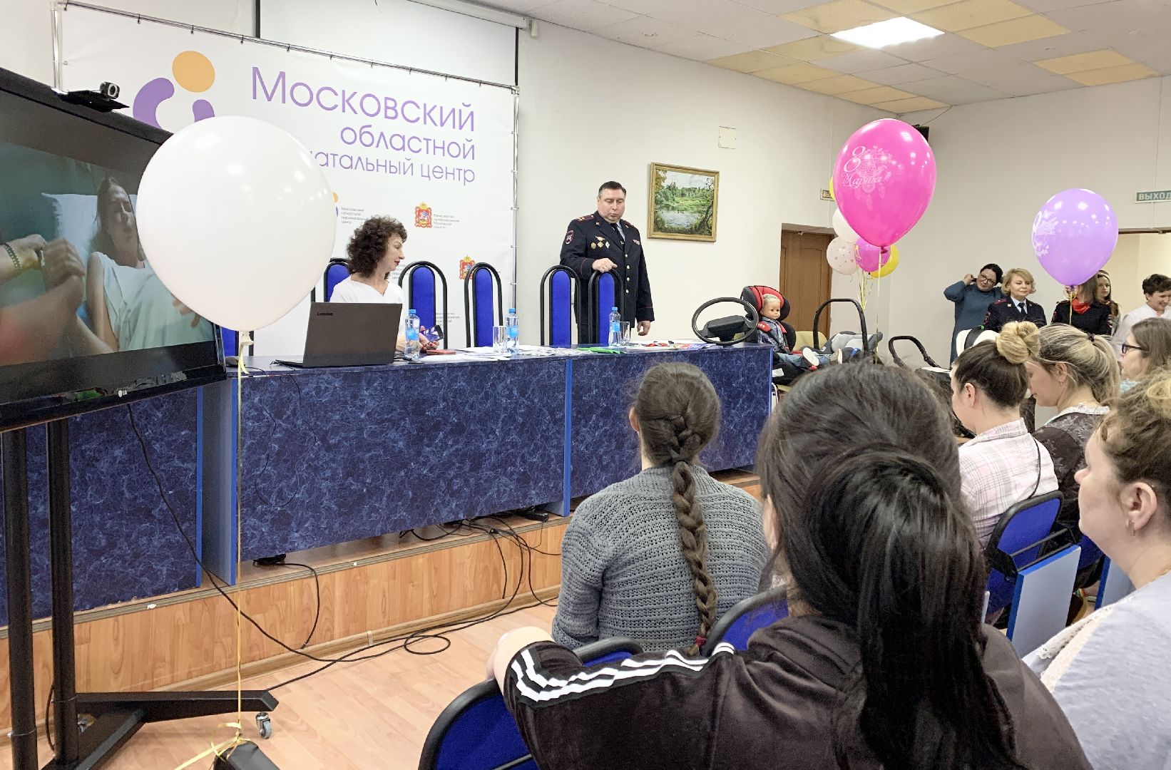 Балашиха, Подмосковье, Госавтоинспекция, 8 марта, Детские автокресла, безопасность детей,