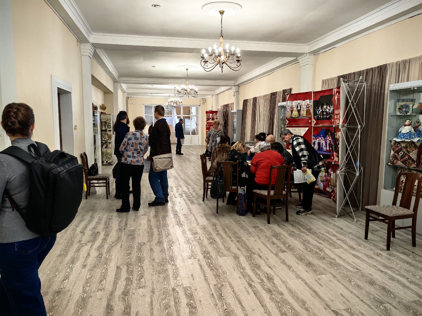 сотрудники, выездная обследование, анализ крови, давление,