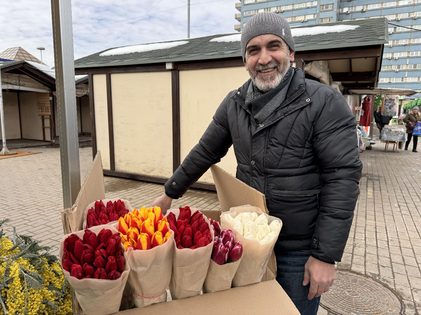 Одинцово, Цветочный базар, 8 марта,