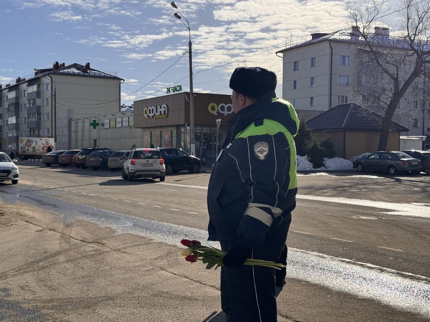 шаховская, букет для автоледи, госавтоинспекторы,