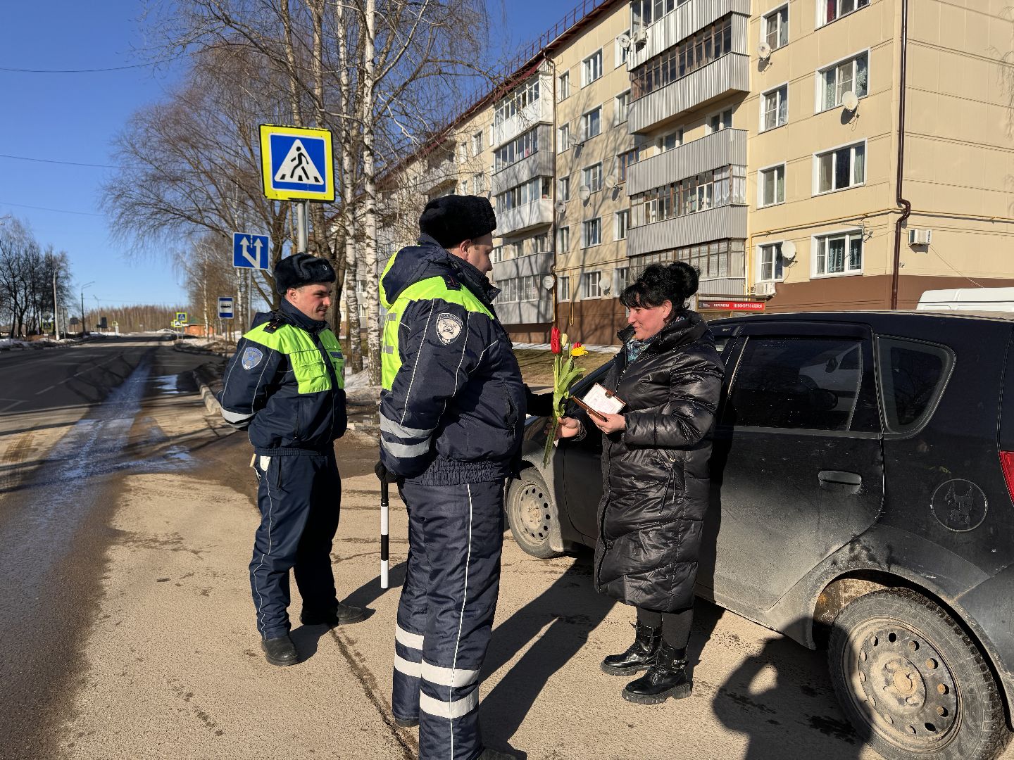 шаховская, букет для автоледи, госавтоинспекторы,