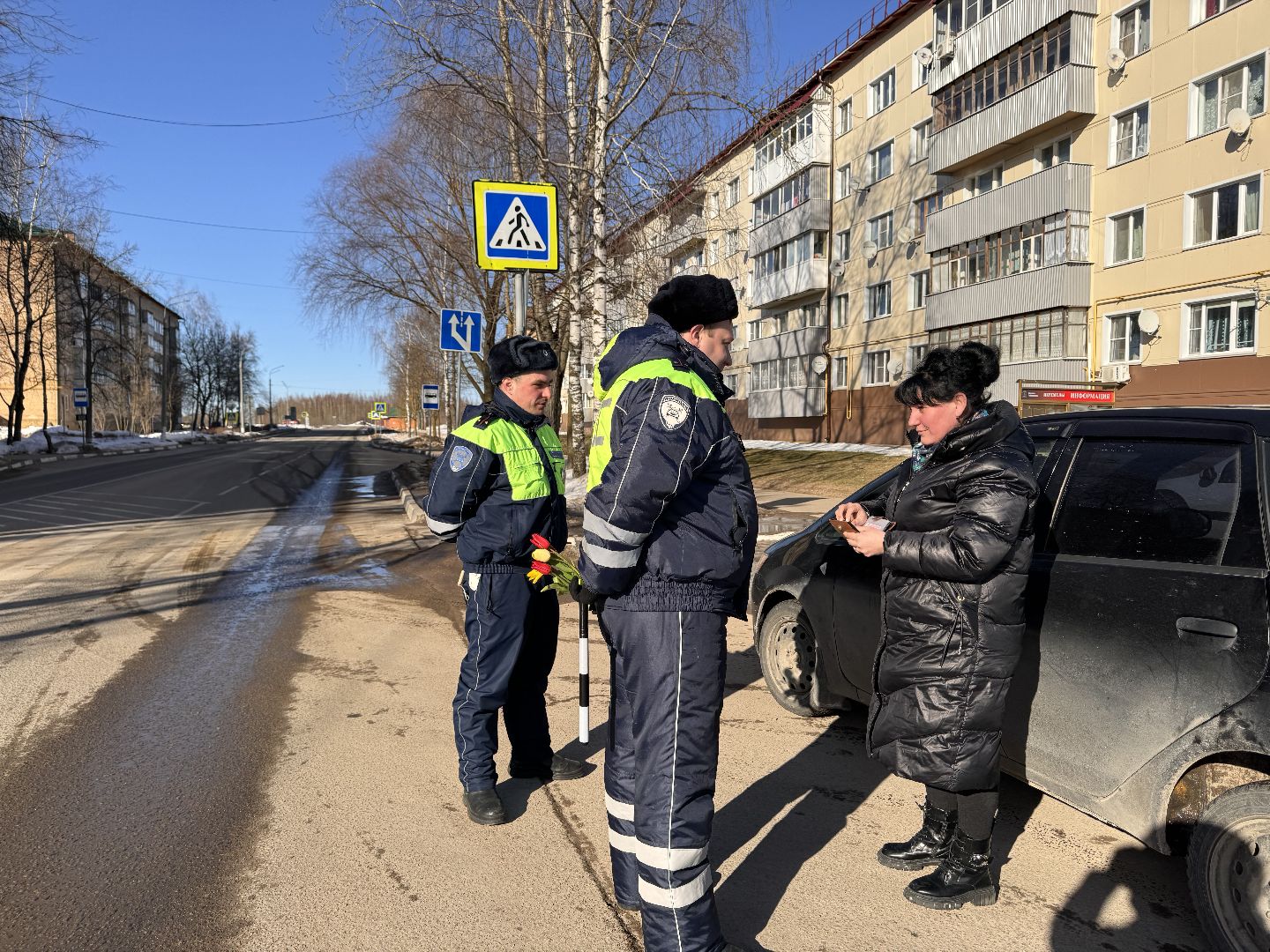 шаховская, букет для автоледи, госавтоинспекторы,