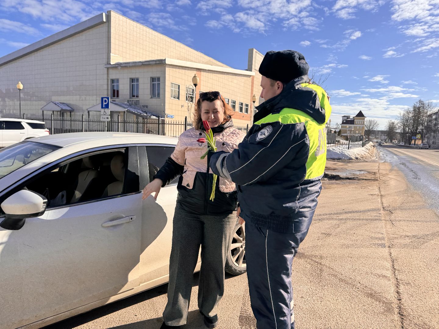 шаховская, букет для автоледи, госавтоинспекторы,