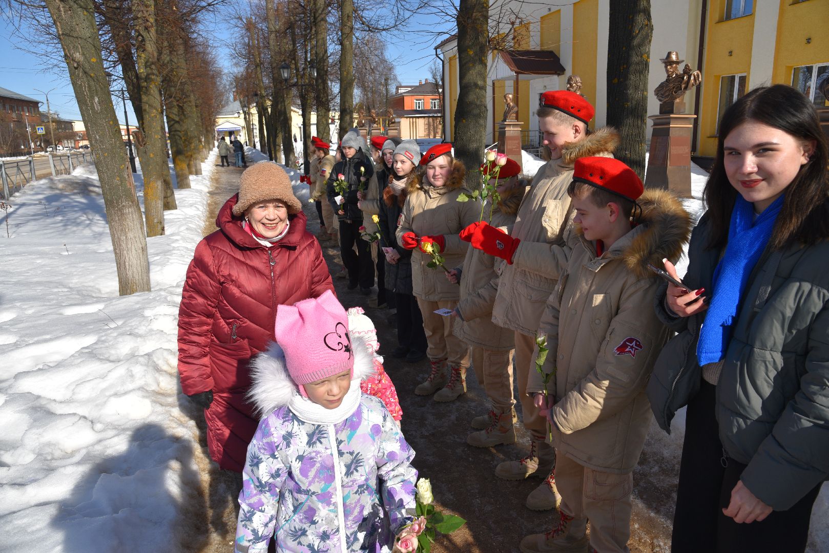 лотошино, акция, движение первых, юнармия, 8 марта,