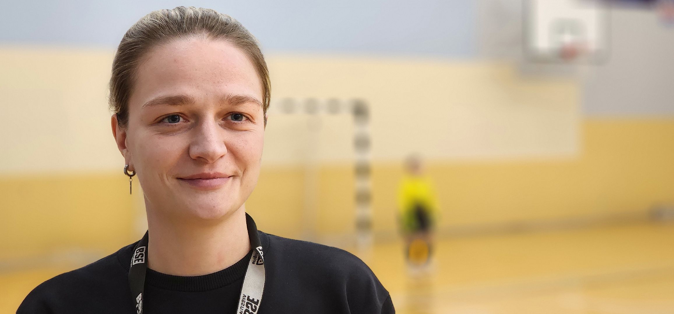 женщина-тренер, Стадион Авангард, Домодедово, футбол,