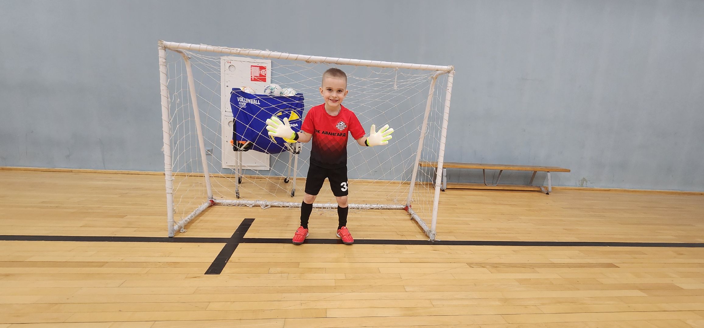 женщина-тренер, Стадион Авангард, Домодедово, футбол,