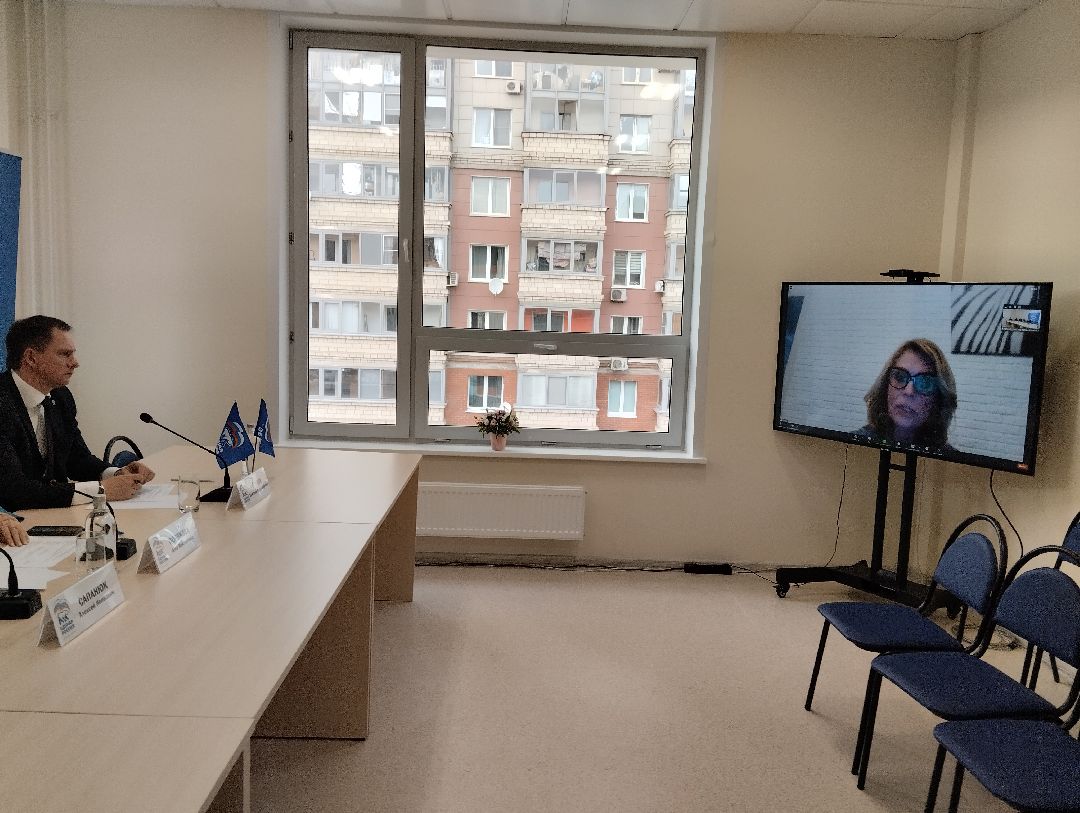 Депутат, поликлиника