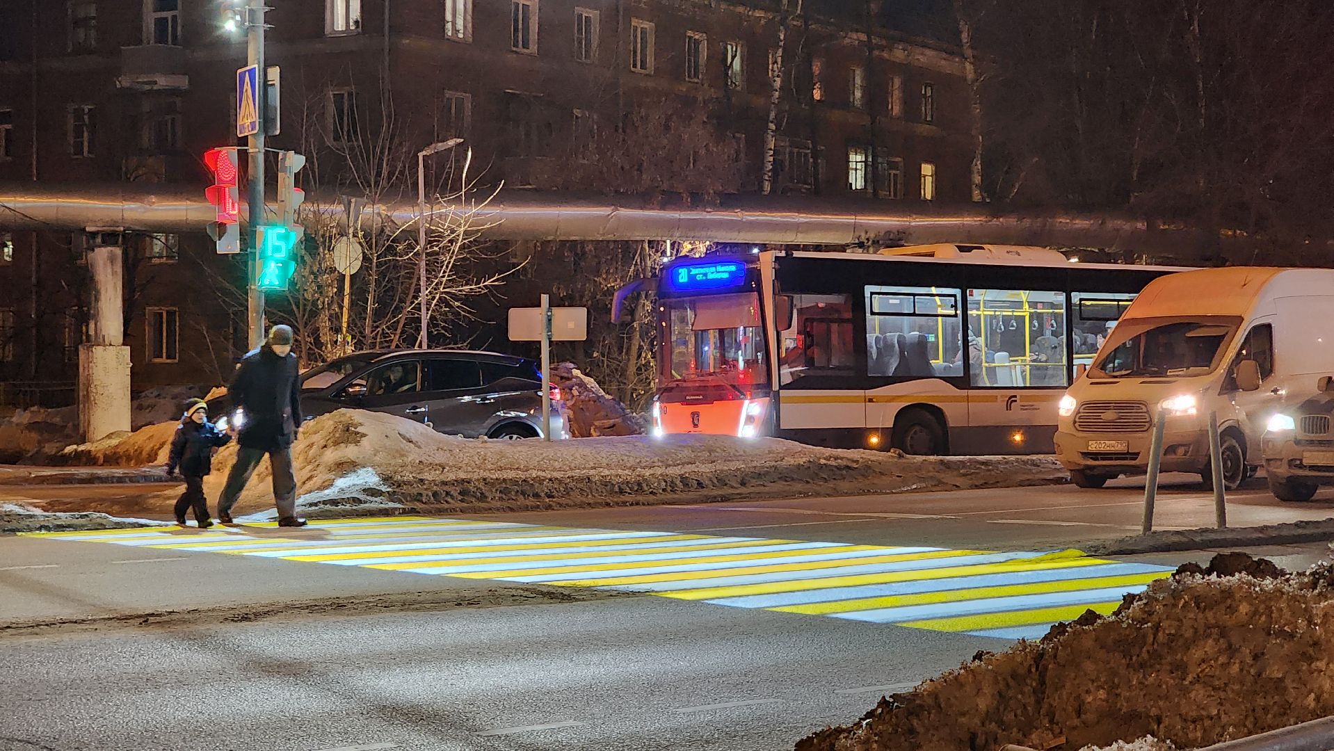 пешеходный переход, дороги подмосковья,