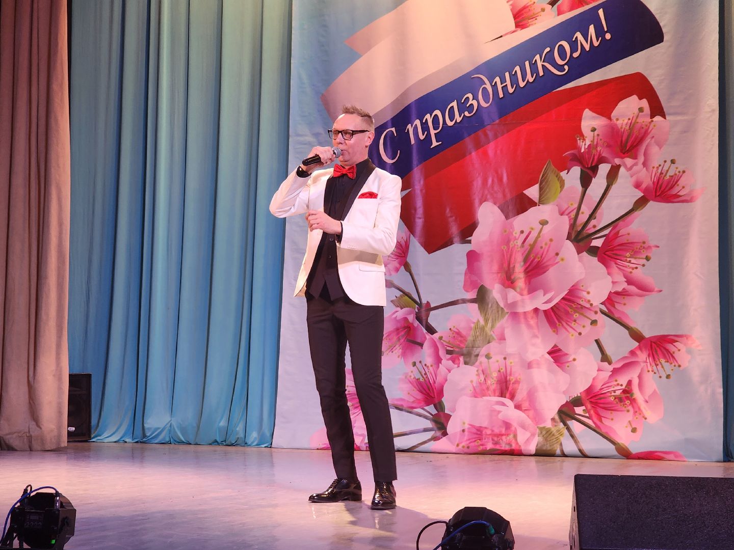 пушкино, концерт, 8 марта, ансамбль, музыка, поздравления,