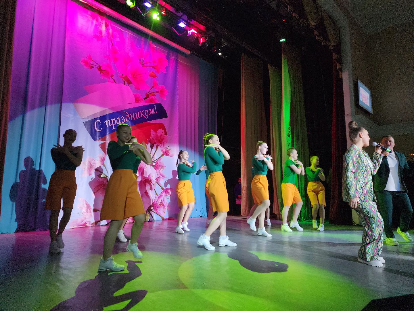 пушкино, концерт, 8 марта, ансамбль, музыка, поздравления,