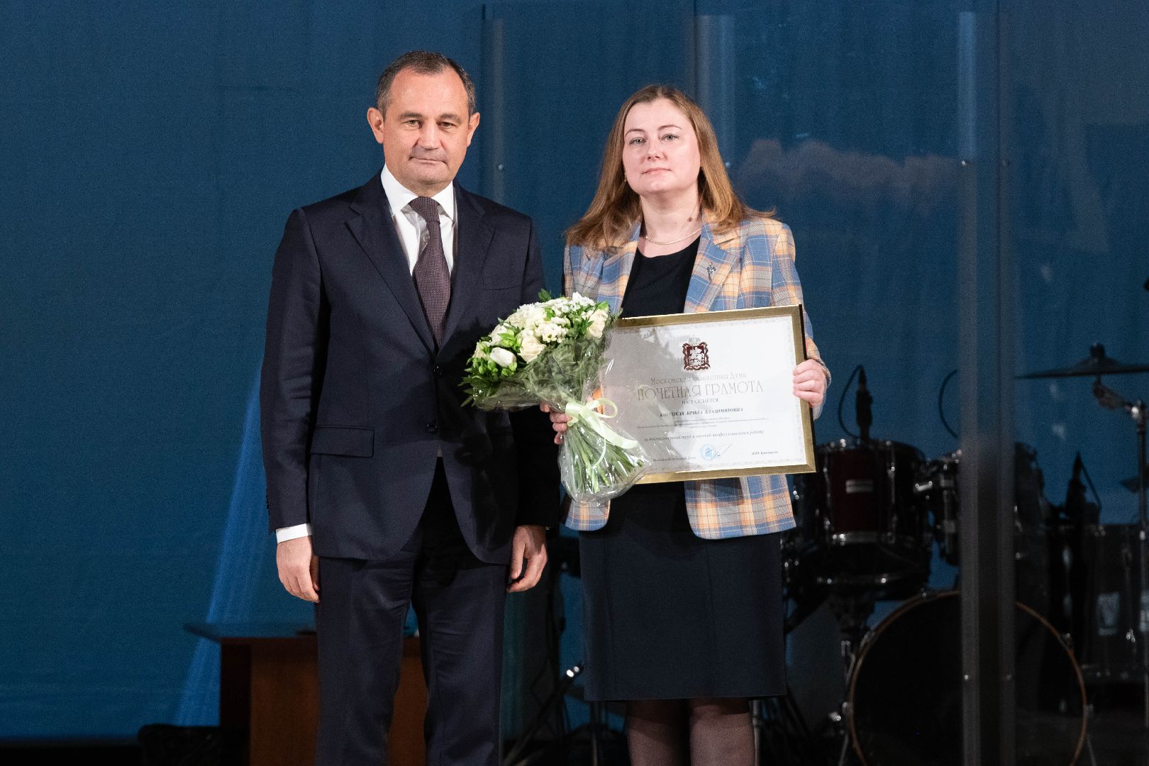 Реутов, ДК Мир, праздник, 8 Марта, награждение, женщины,