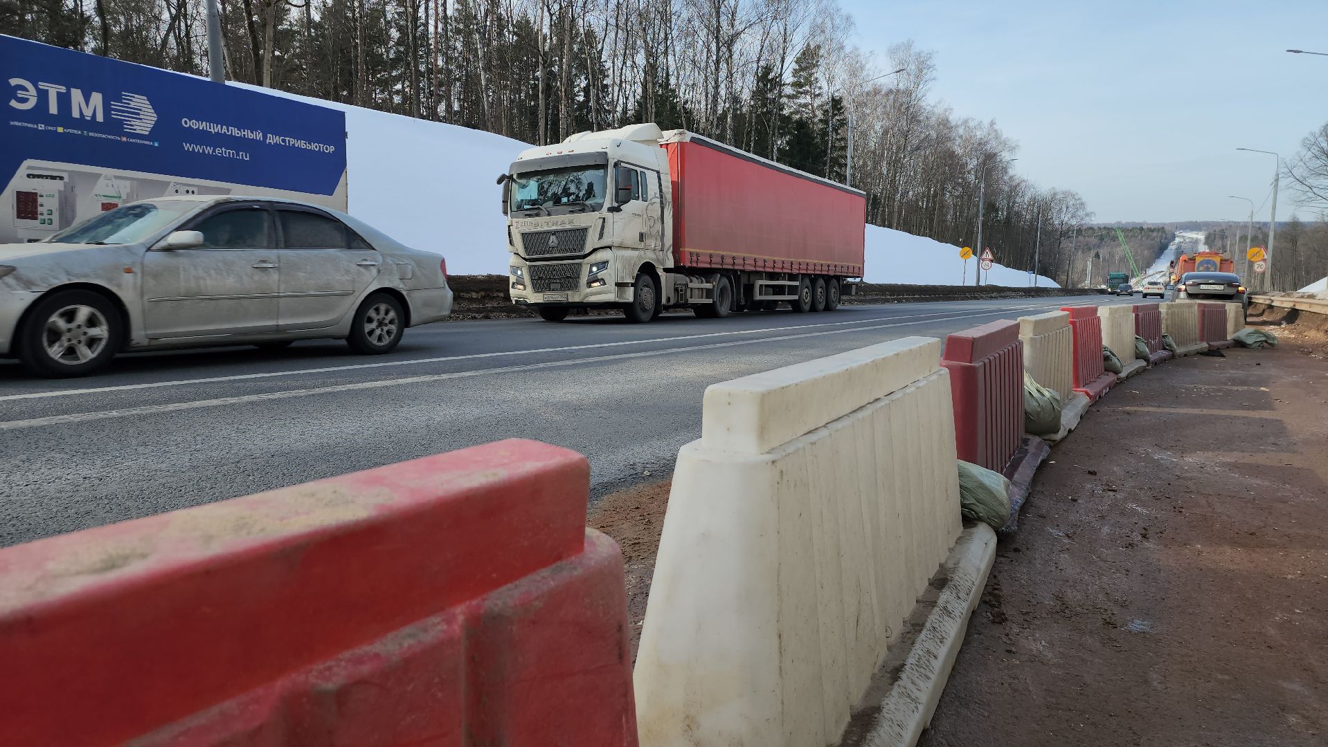 серпухов, строительство дорог, трасса А108, светофоры, габионы,