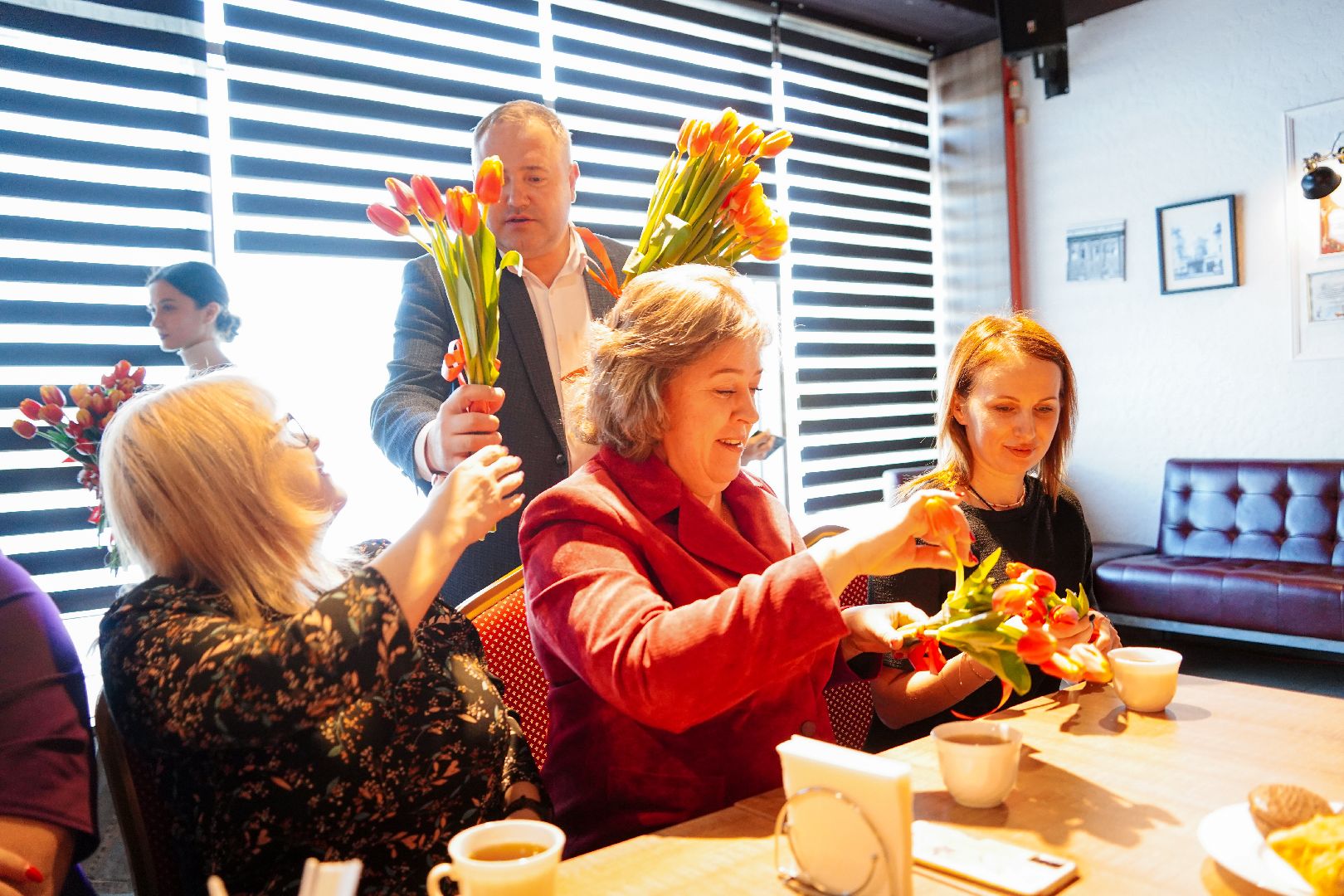 8 марта, международный женский день, Рошаль, Большая Шатура, педагоги Большой Шатуры,
