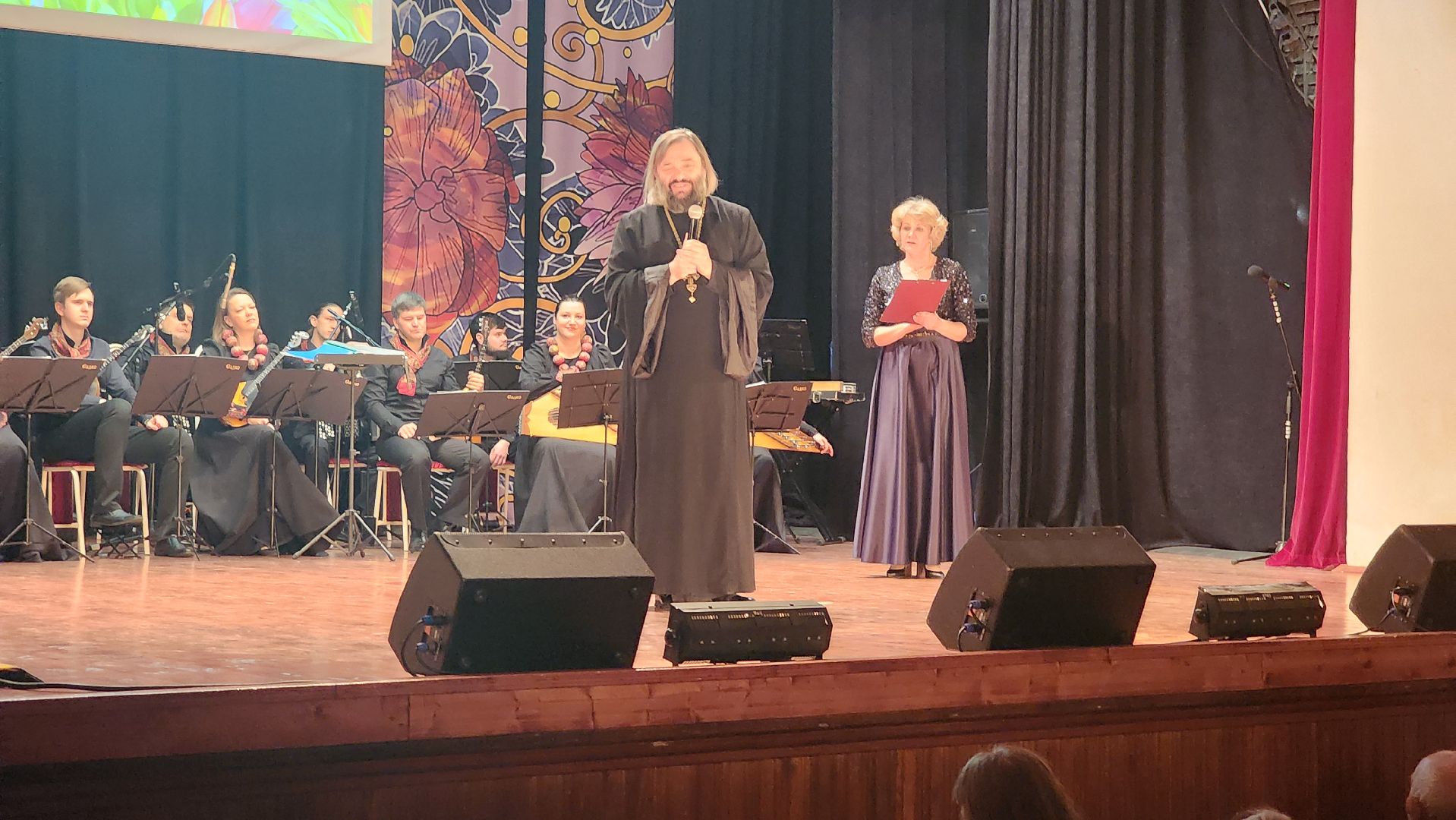 кашира, дк им ленина, концерт, 8 марта, садко, ансамбль русской песни, русские народные танцы,