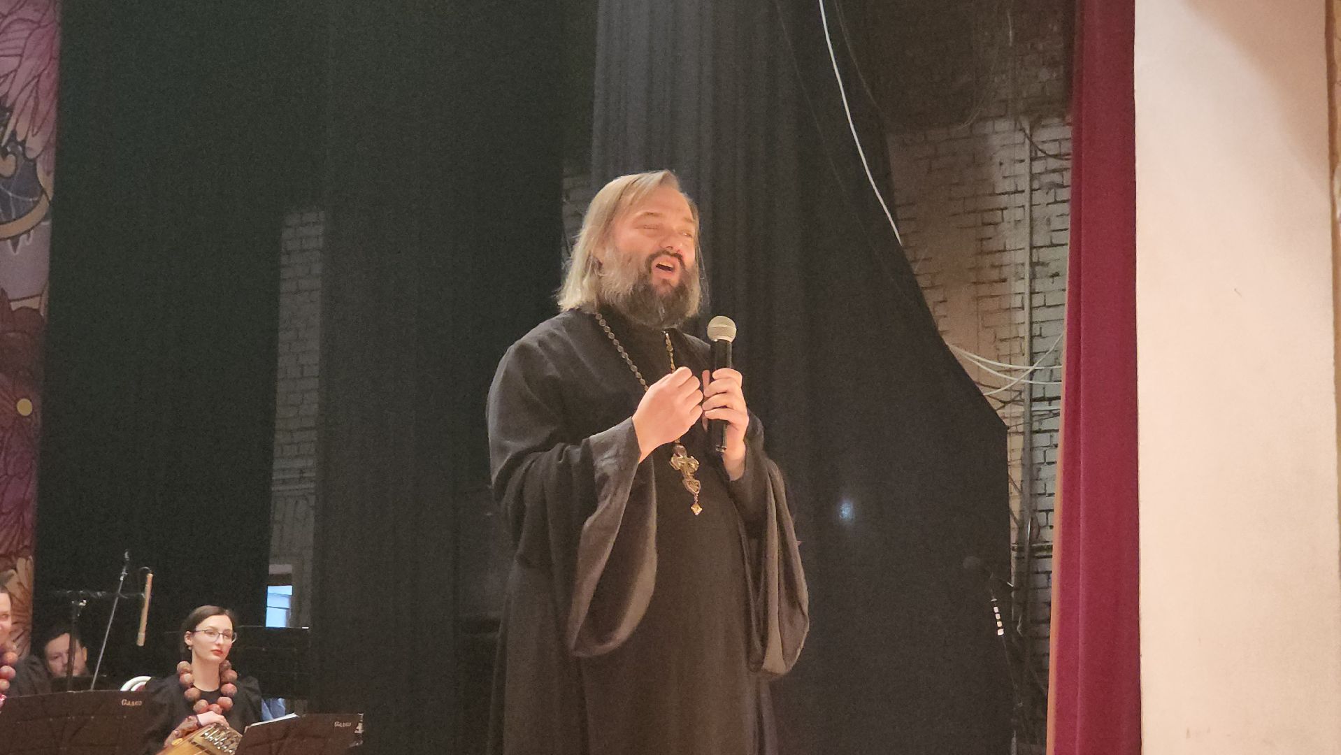 кашира, дк им ленина, концерт, 8 марта, садко, ансамбль русской песни, русские народные танцы,